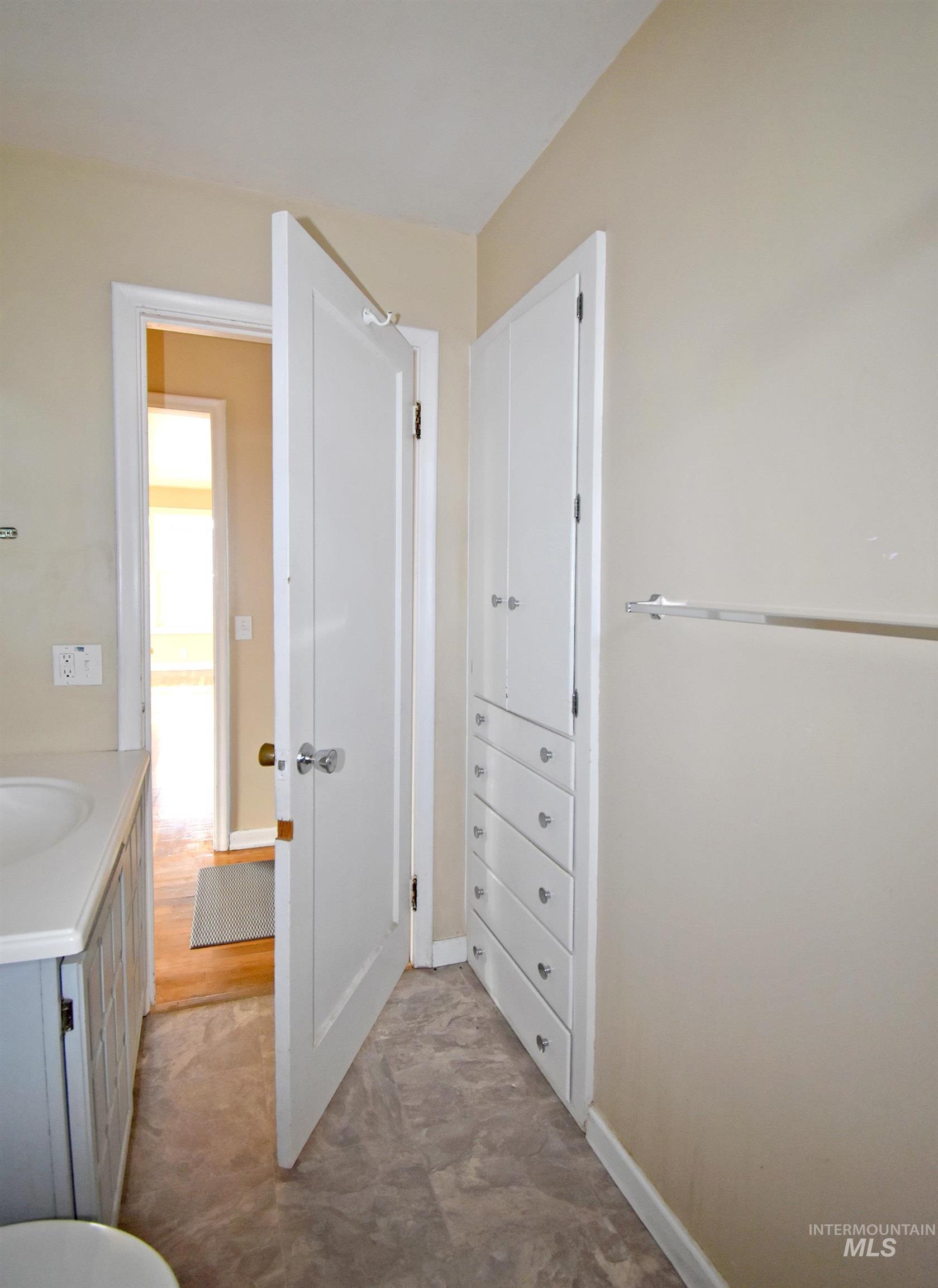 2342-2344 19th Street Property Photo 27