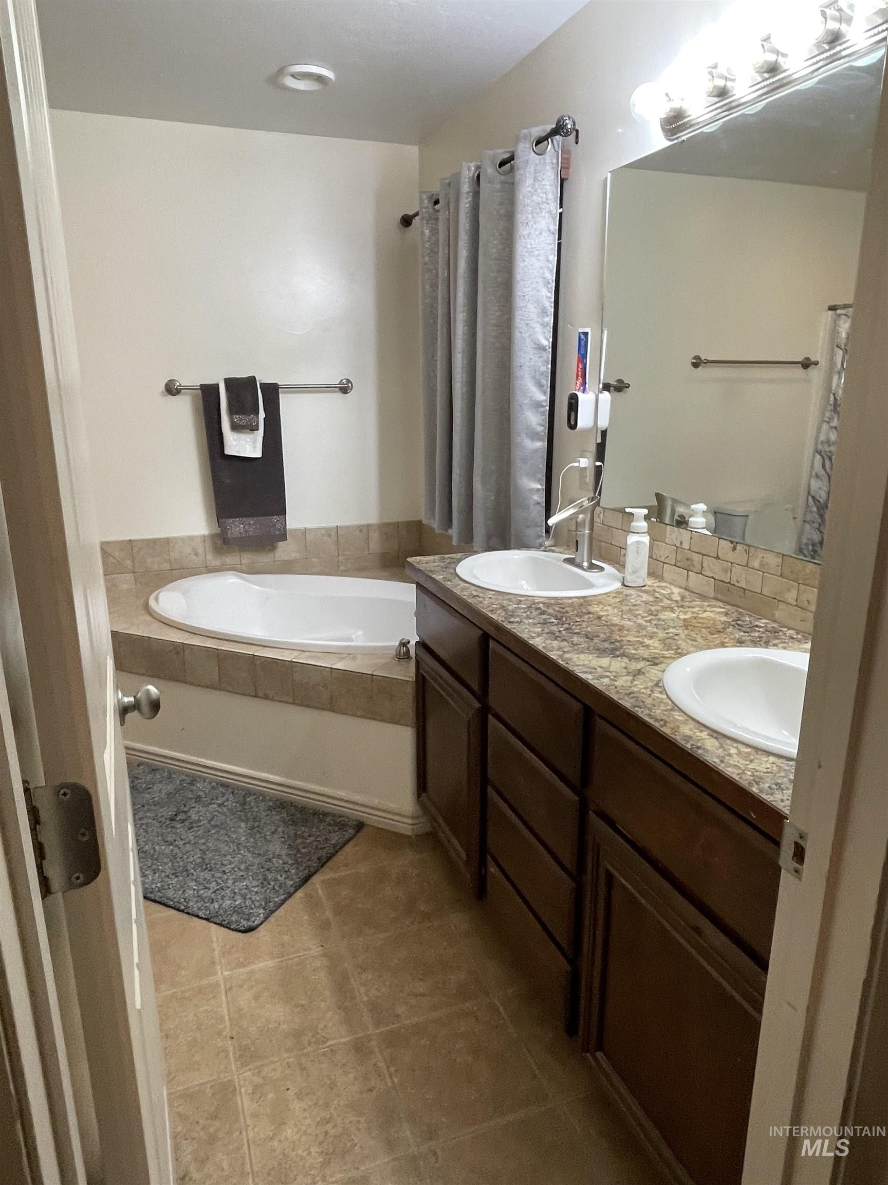 23 N 950 E Property Photo 13