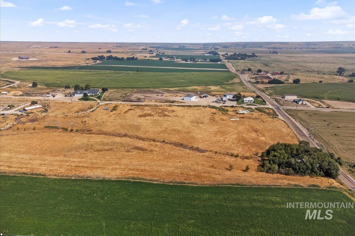 Lot 1 B Market Property Photo 4