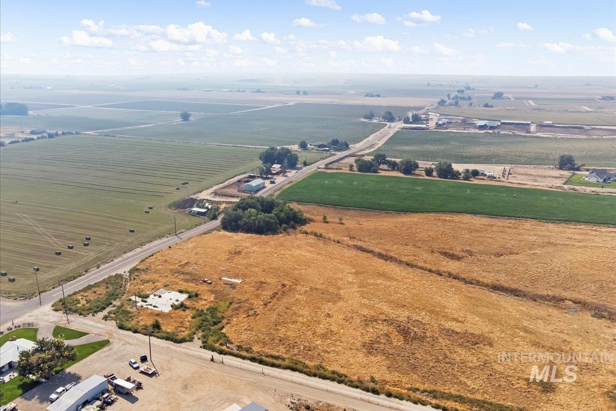 Lot 1 B Market Property Photo 13