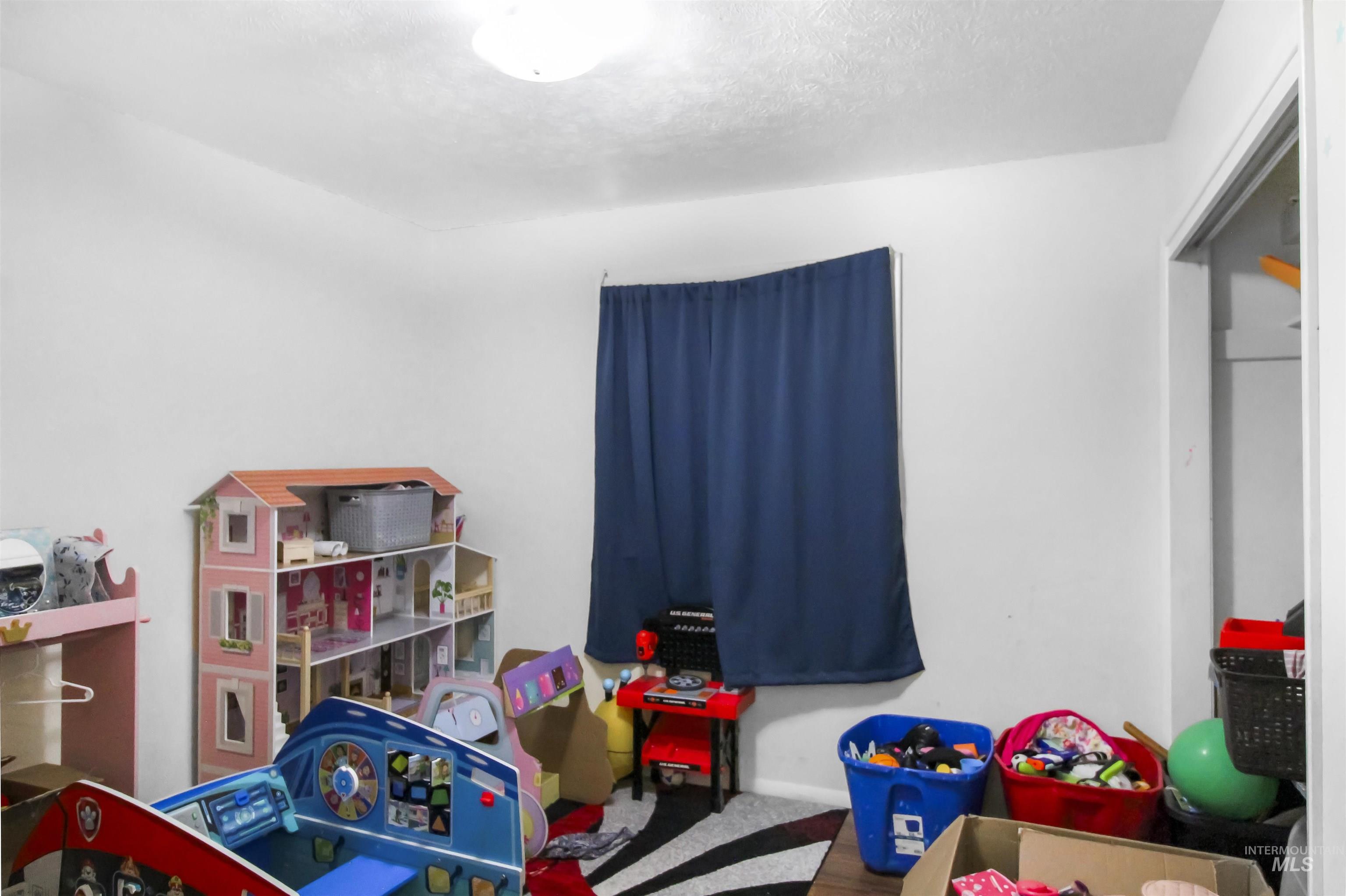 2755 Fairmont Dr. Property Photo 13