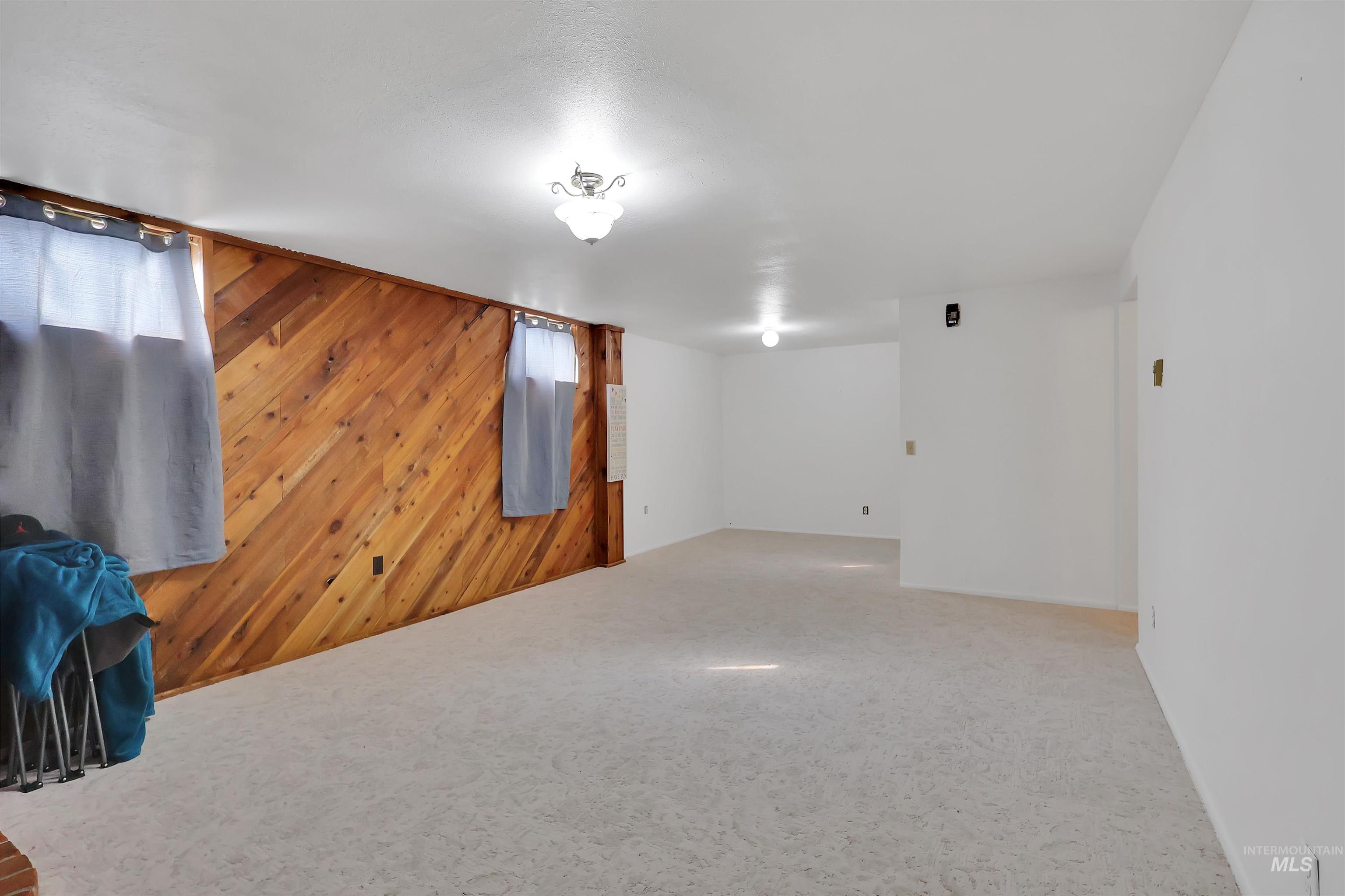 2755 Fairmont Dr. Property Photo 18