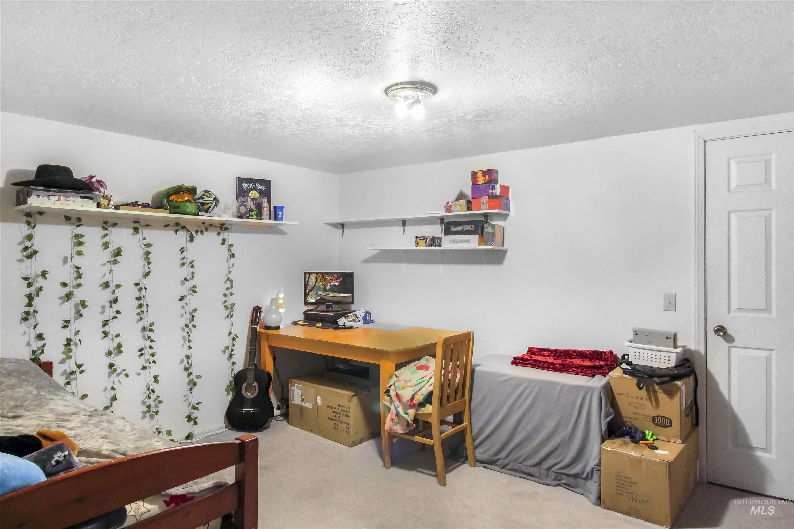 2755 Fairmont Dr. Property Photo 21