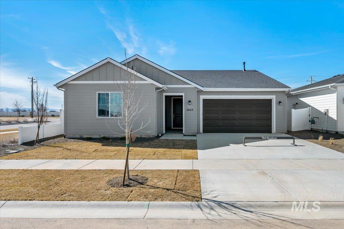 8445 S Updale Ave Property Photo