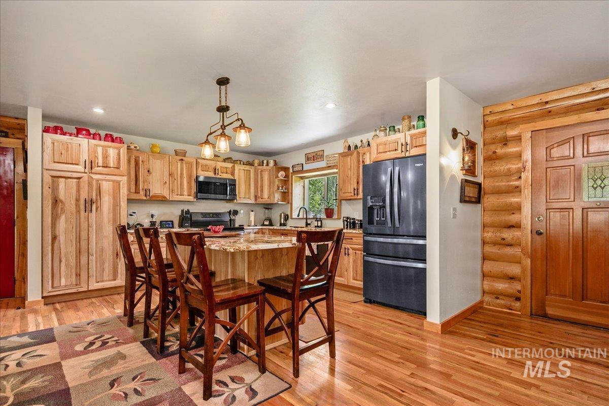 6856 Highway 55 Property Photo 10