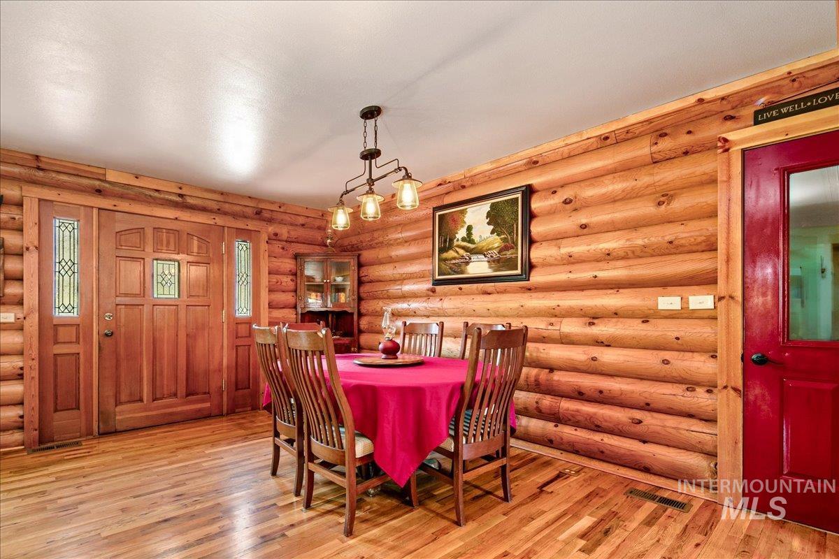 6856 Highway 55 Property Photo 14
