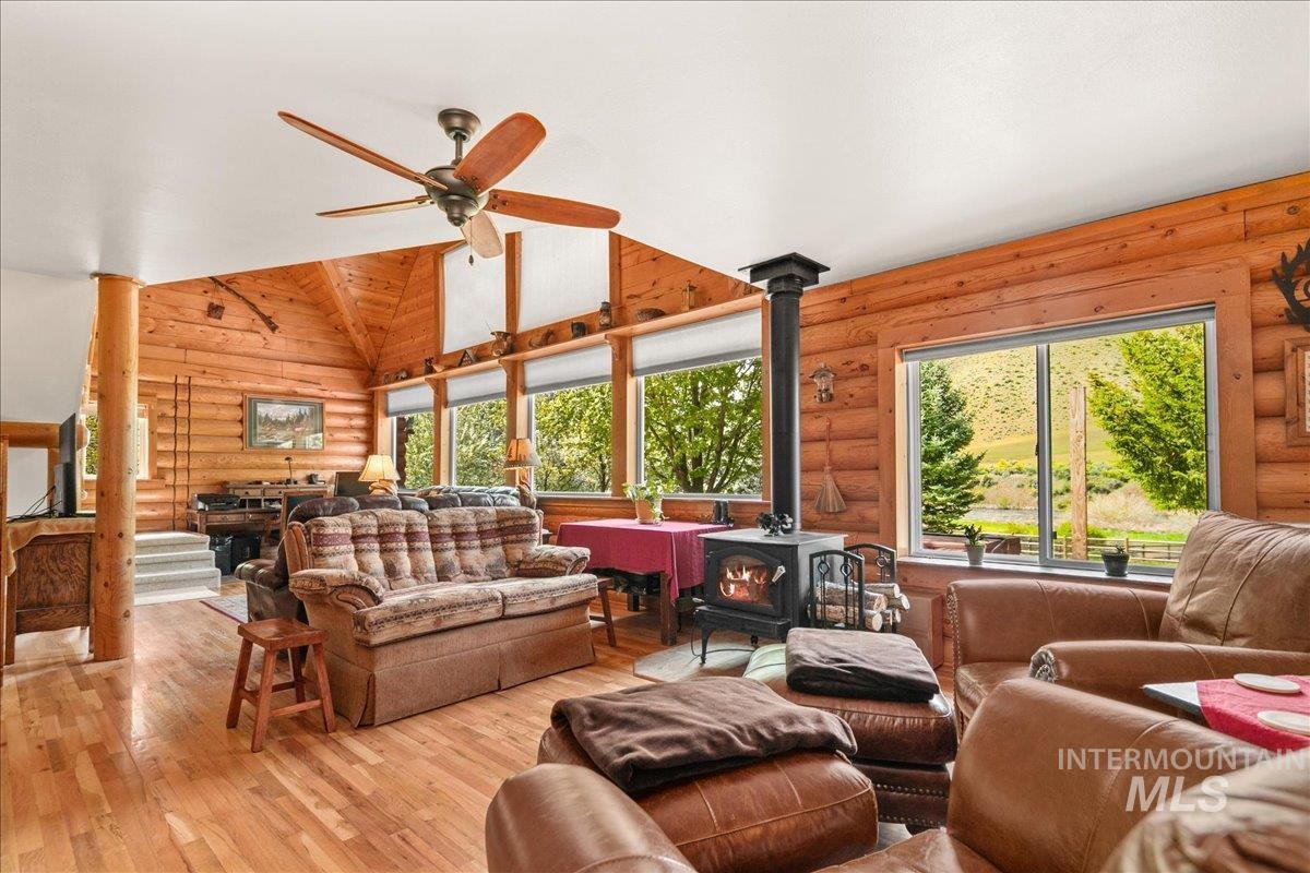 6856 Highway 55 Property Photo 15
