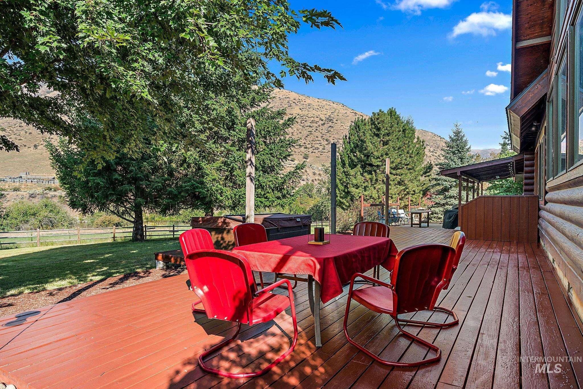 6856 Highway 55 Property Photo 32