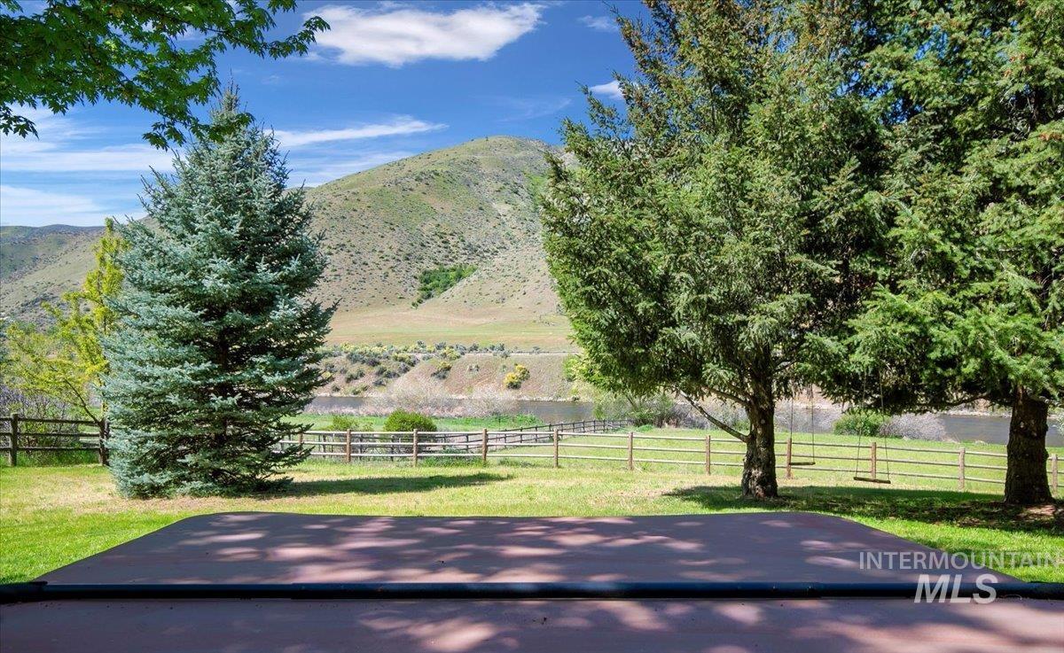 6856 Highway 55 Property Photo 38