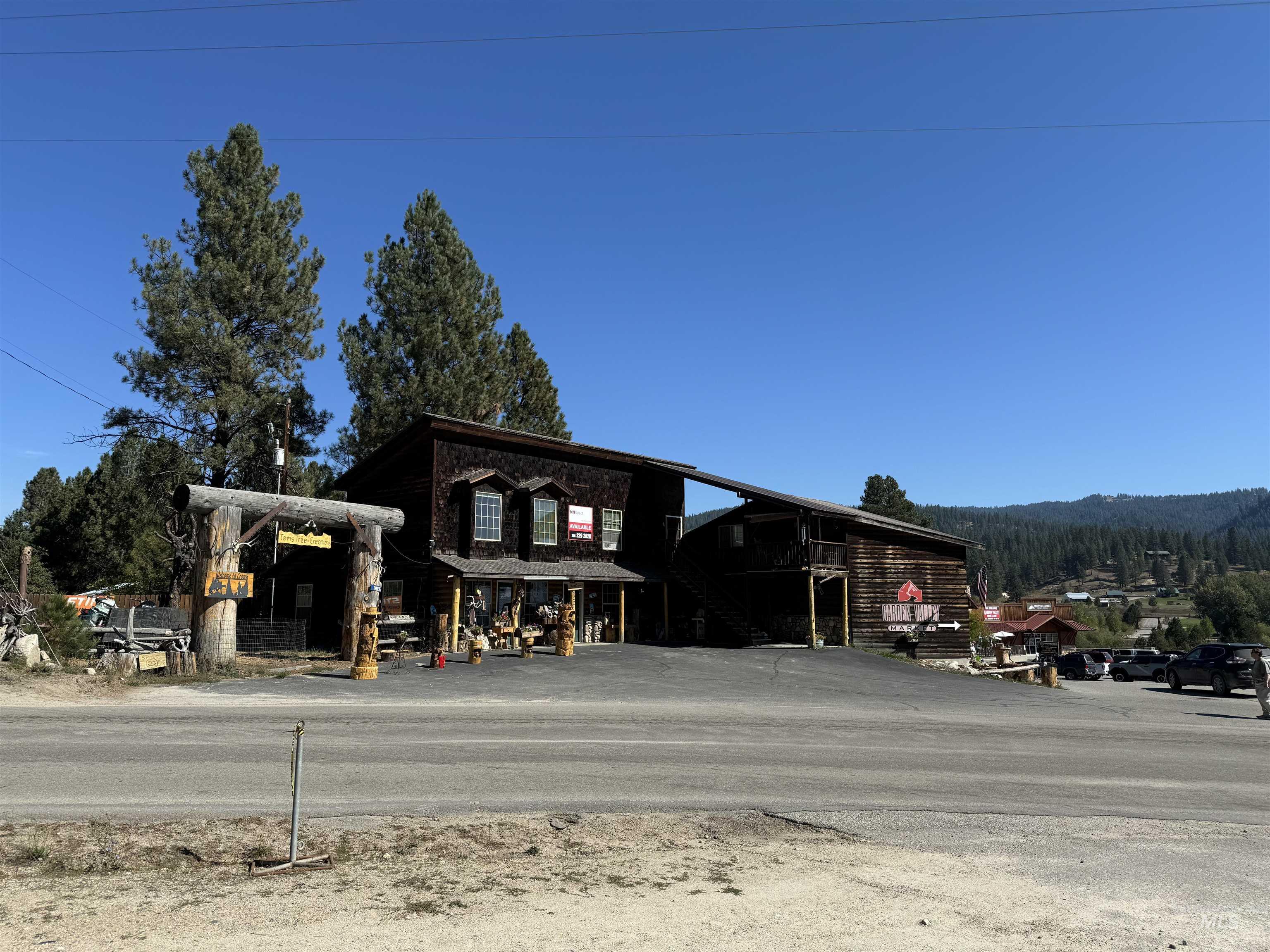 522 S Middlefork Road Property Photo