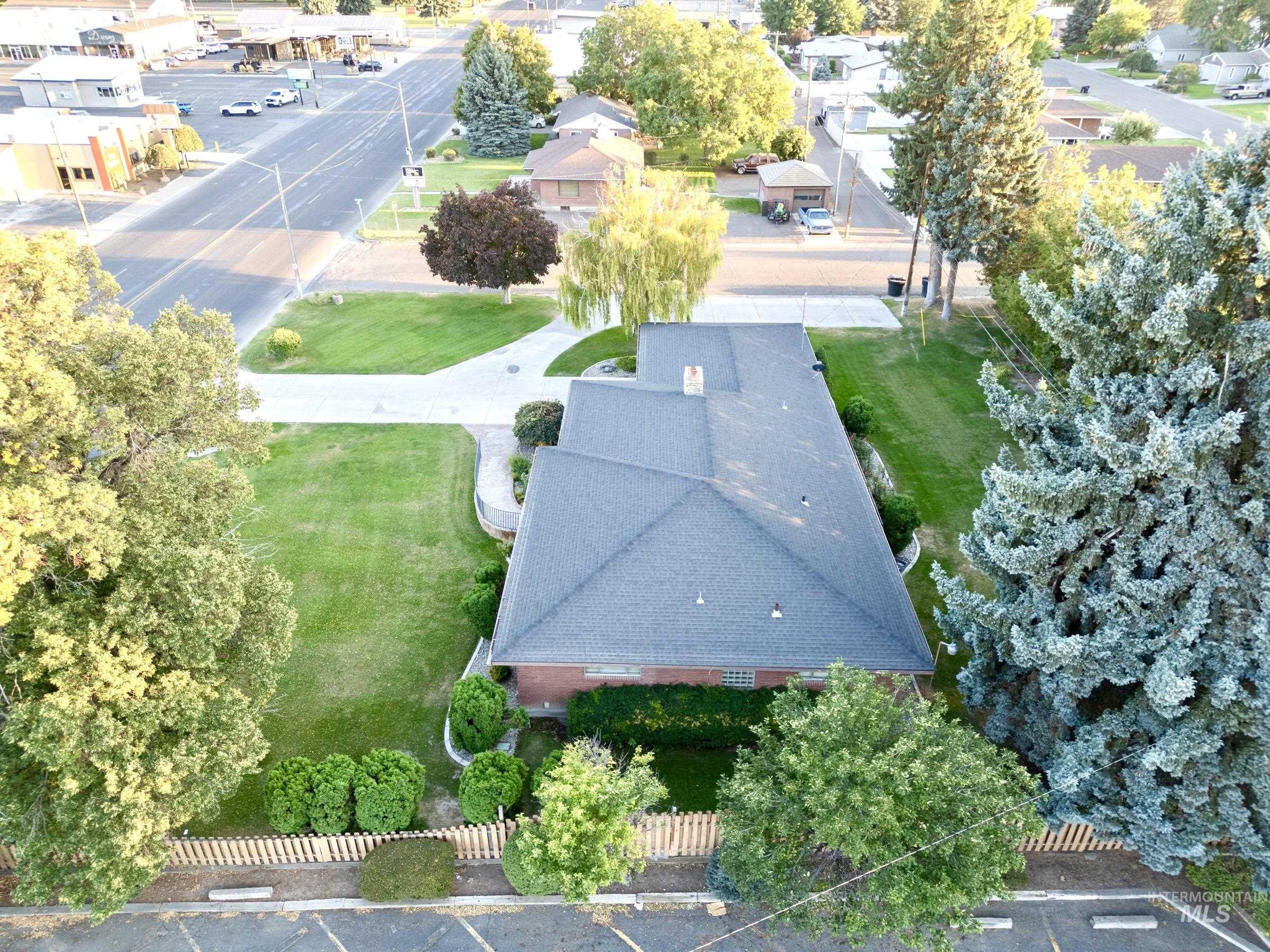 2240 Overland Ave Property Photo 17