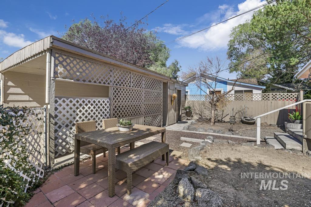 1437 4th Ave E Property Photo 27