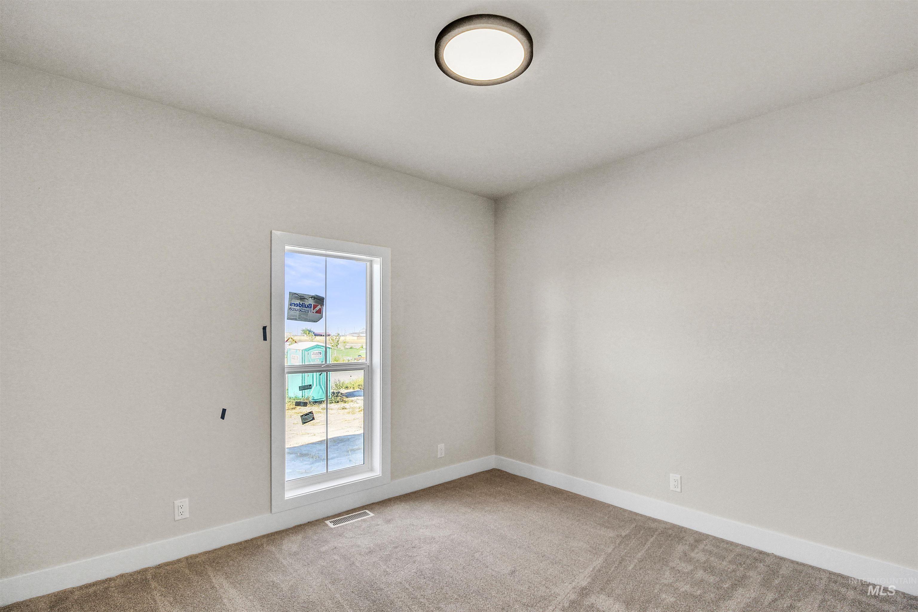 262 Ferdinand Circle Property Photo 14