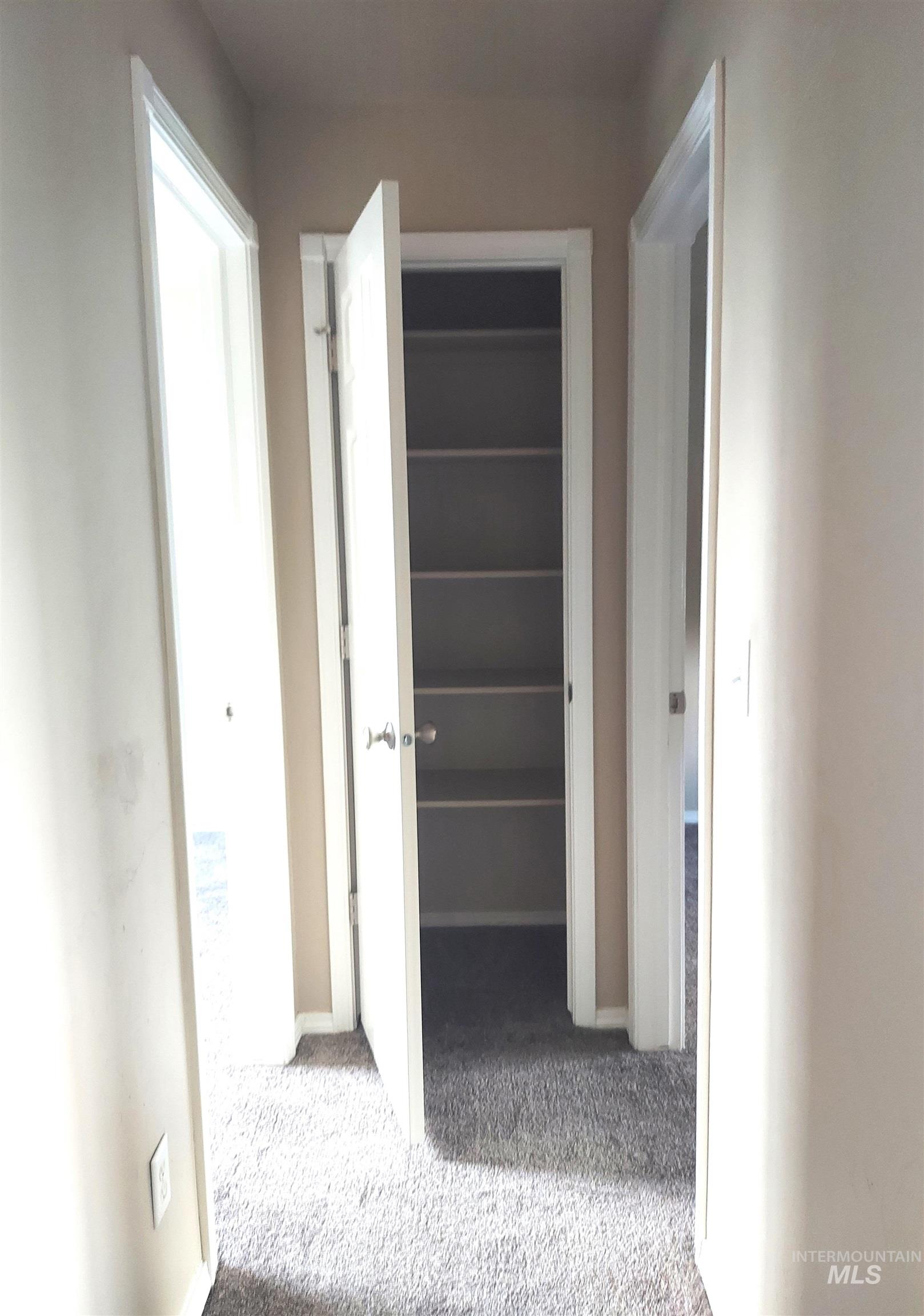 651 S Harrison Street Property Photo 14