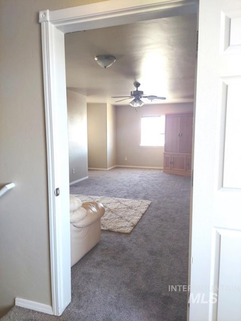 651 S Harrison Street Property Photo 23