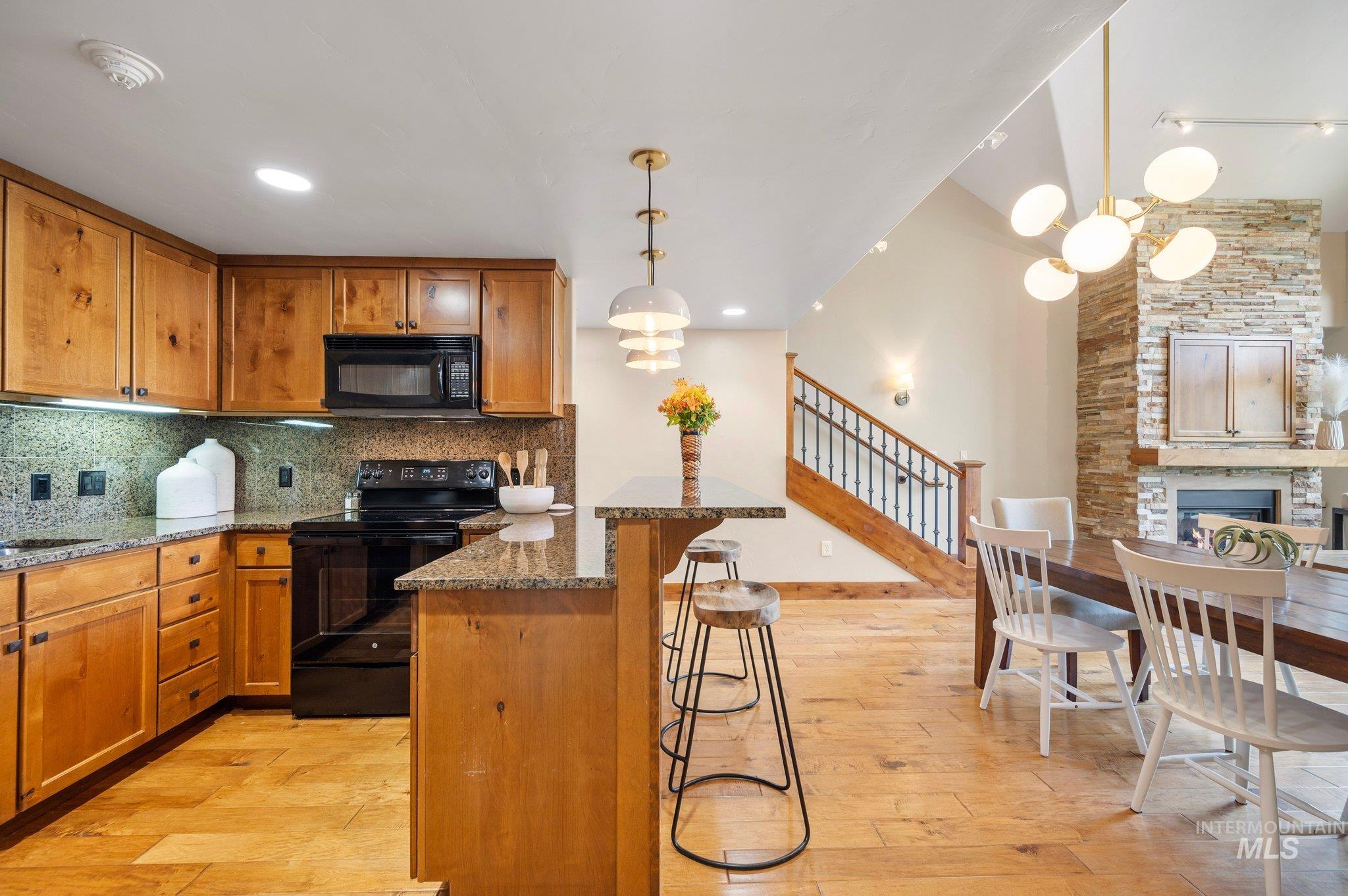 75 Arling Center Court Property Photo 7