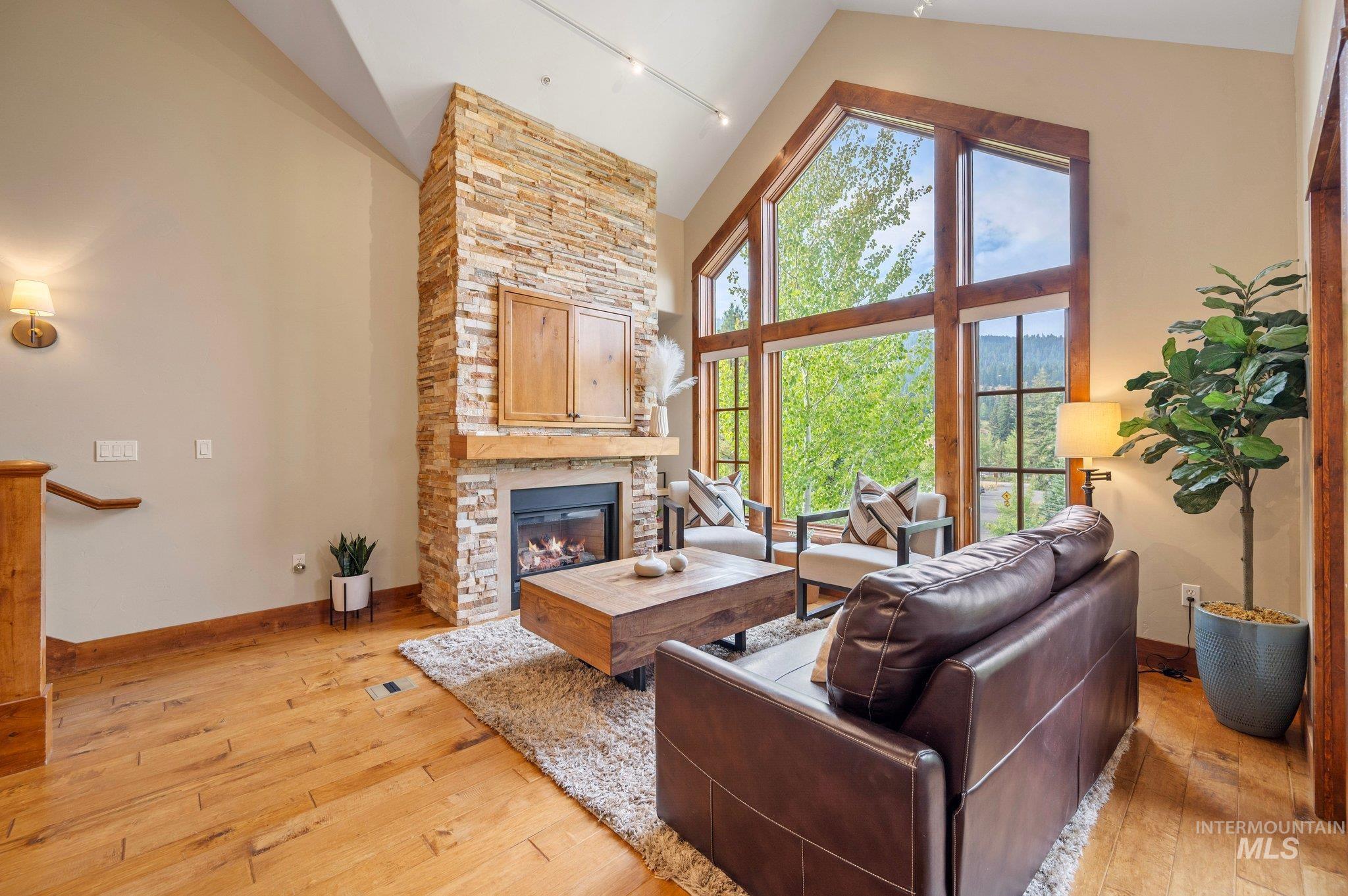 75 Arling Center Court Property Photo 11