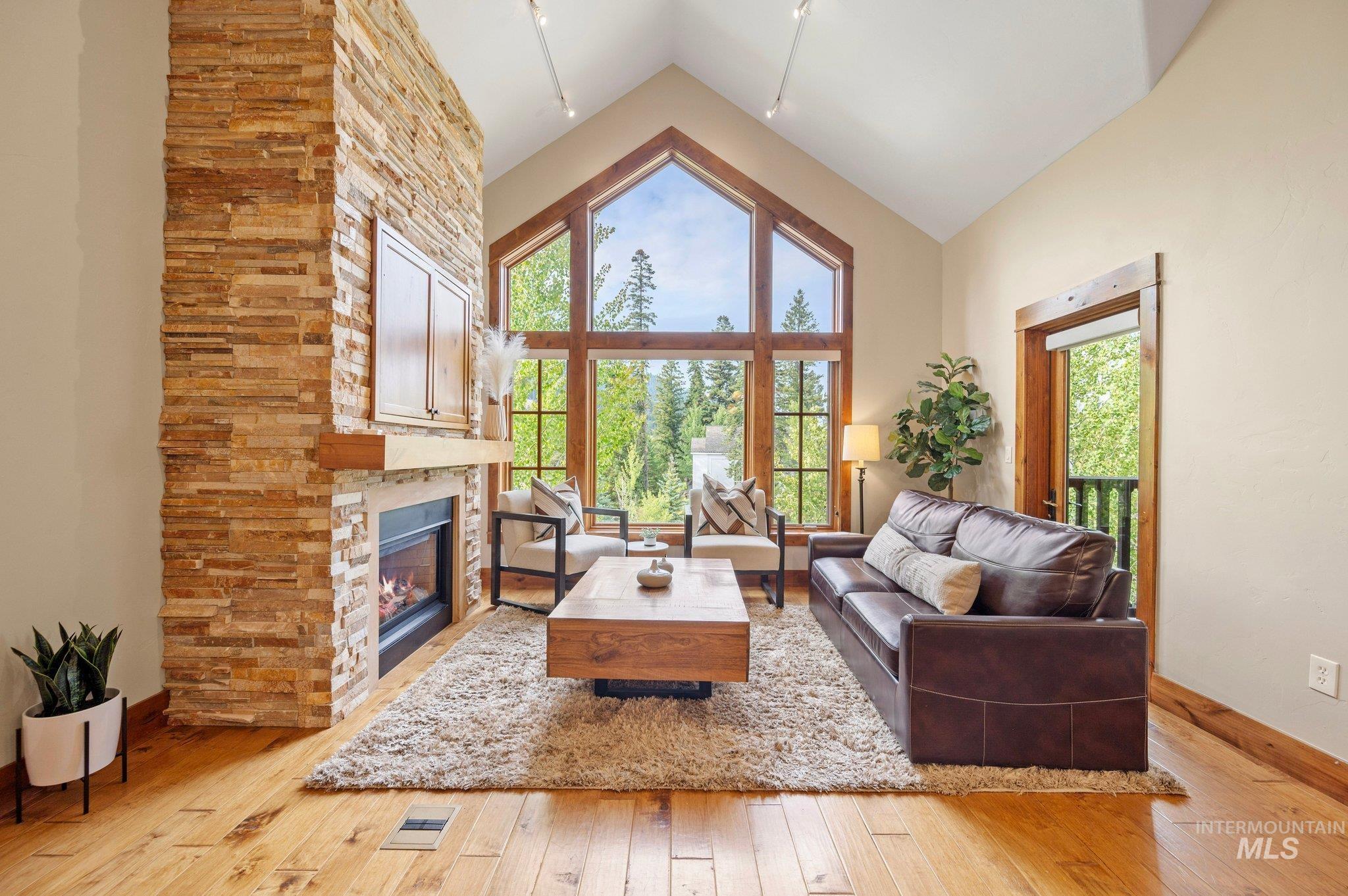 75 Arling Center Court Property Photo 12