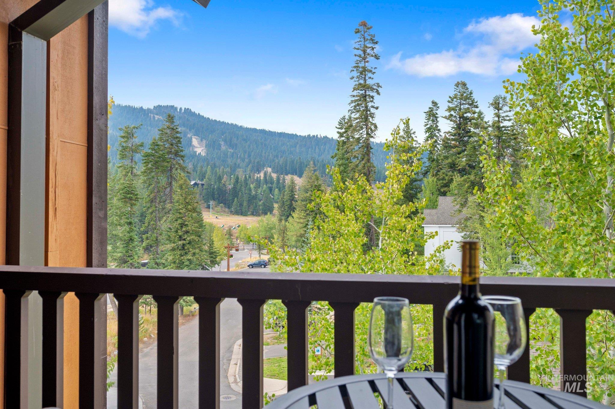 75 Arling Center Court Property Photo 17