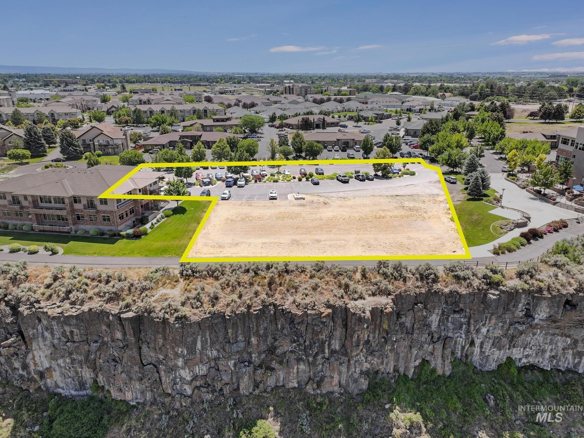 201 River Vista Place Property Photo 1