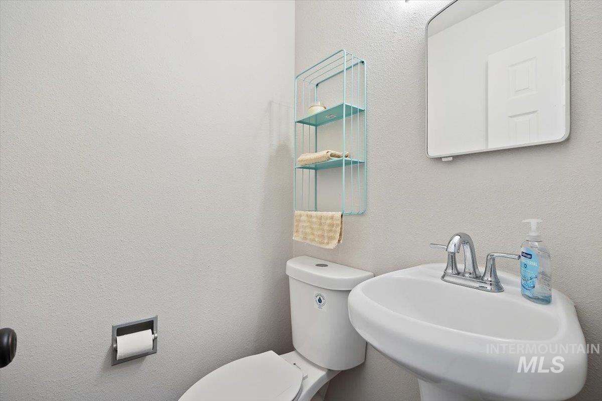 590 W 300 S Property Photo 17