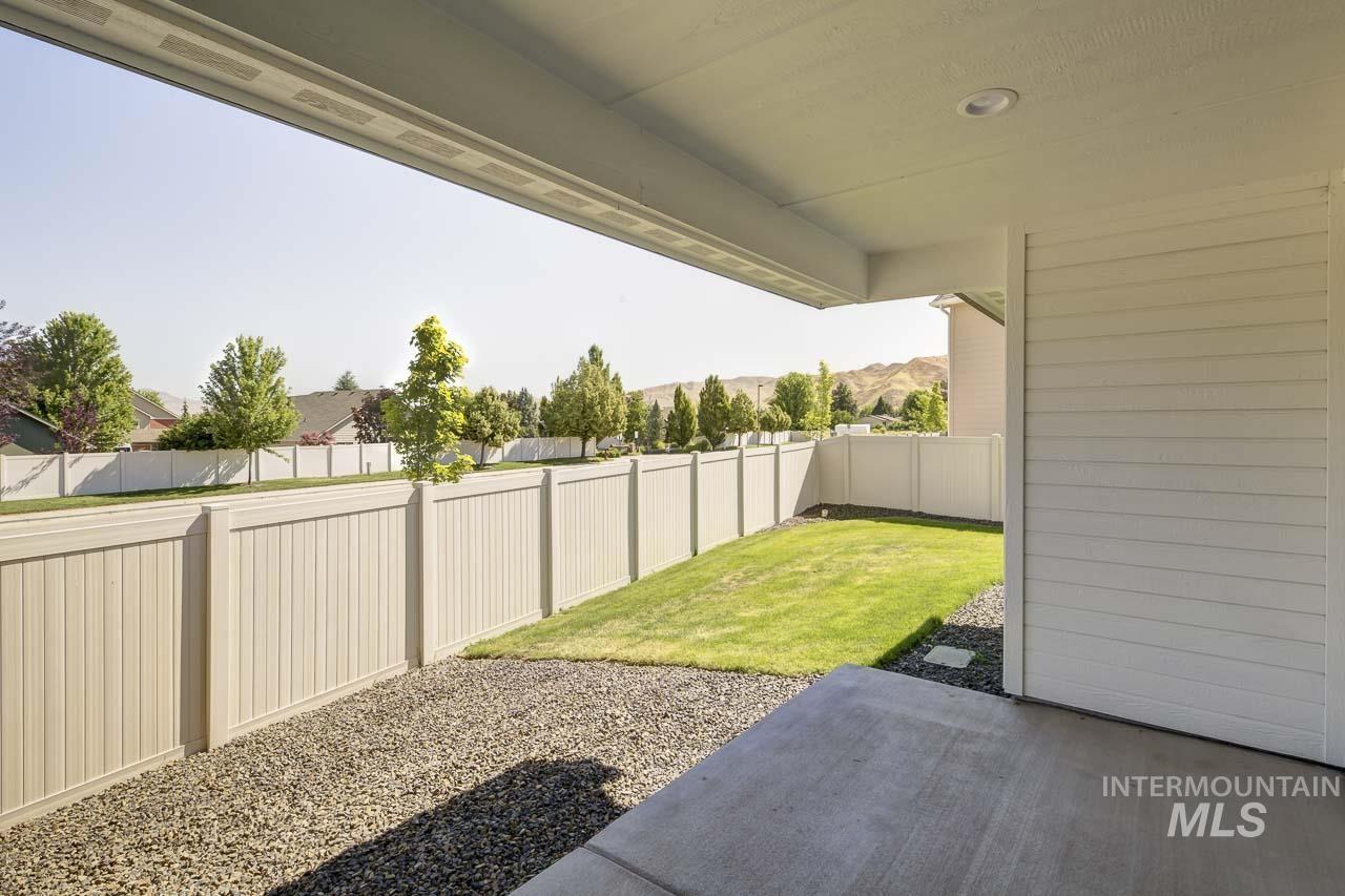 2508 E Crooked Creek Street Property Photo 6