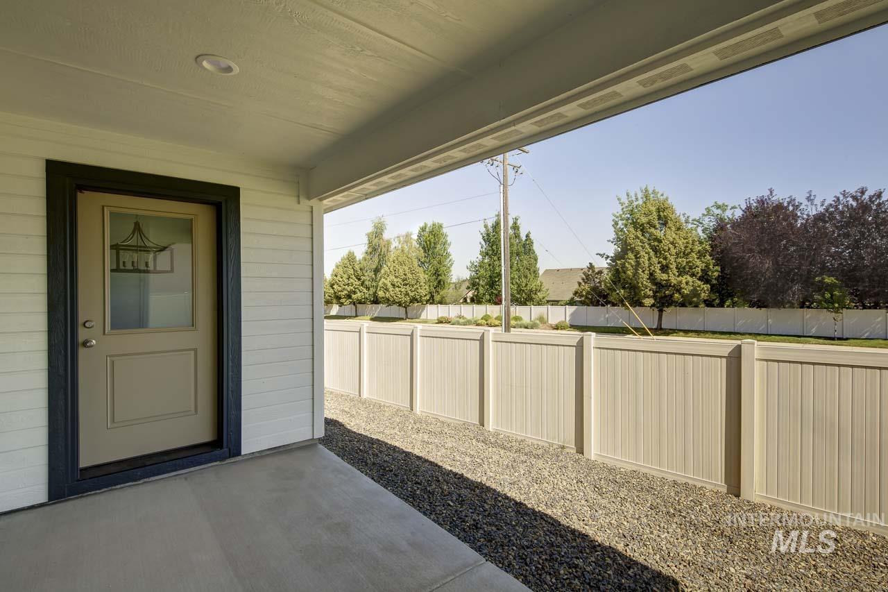 2508 E Crooked Creek Street Property Photo 7