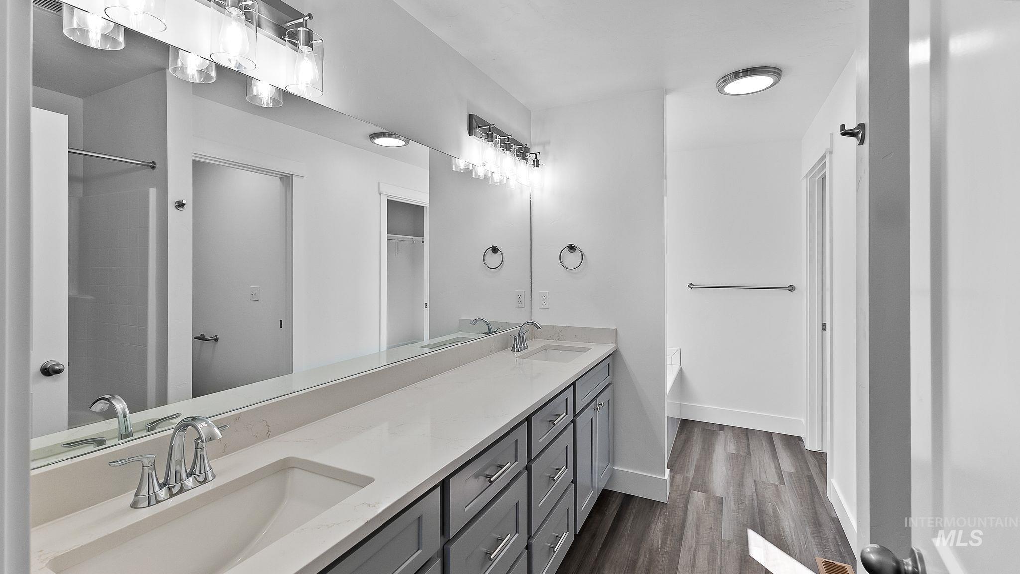 2508 E Crooked Creek Street Property Photo 15