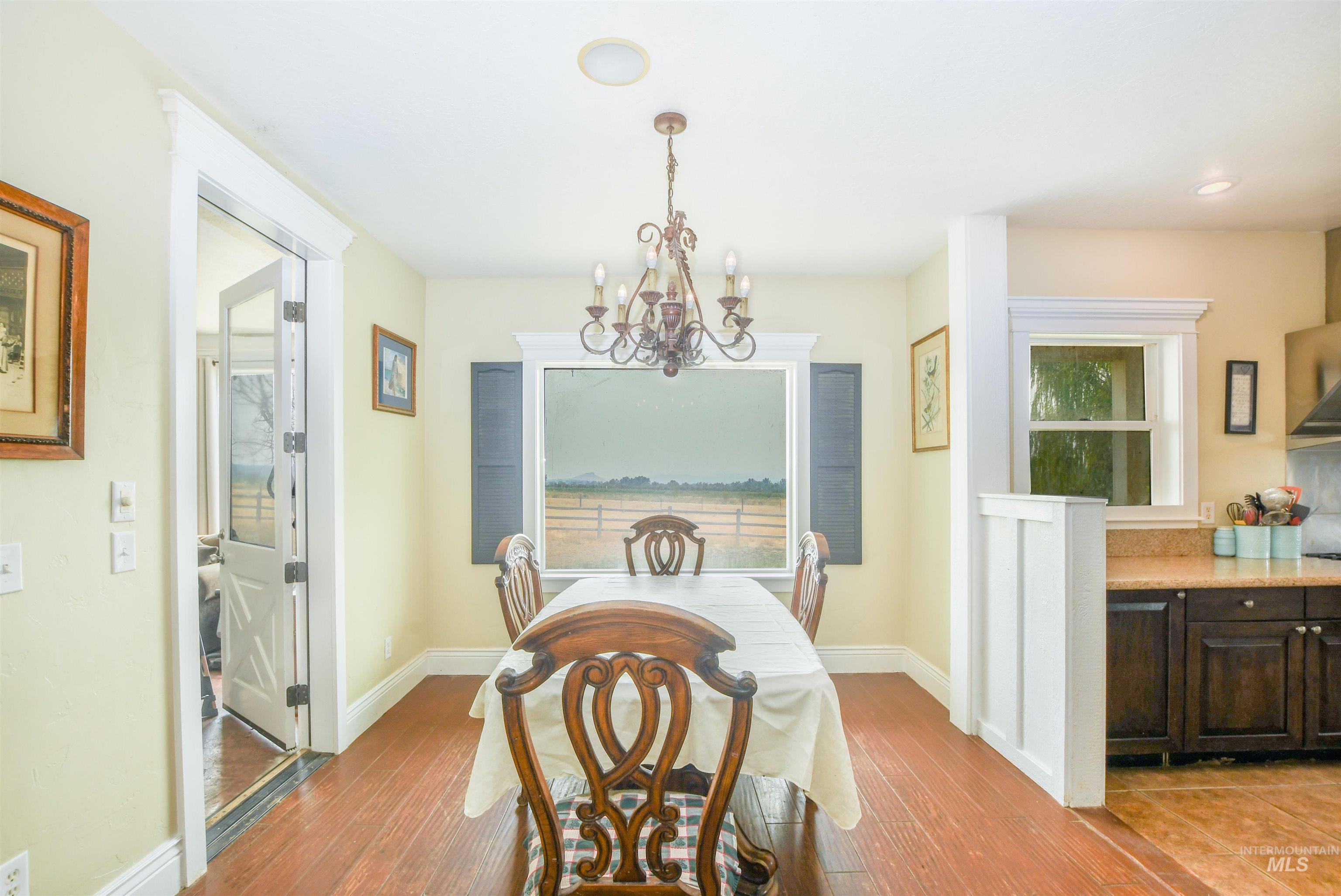 20169 Hoskins Rd Property Photo 6