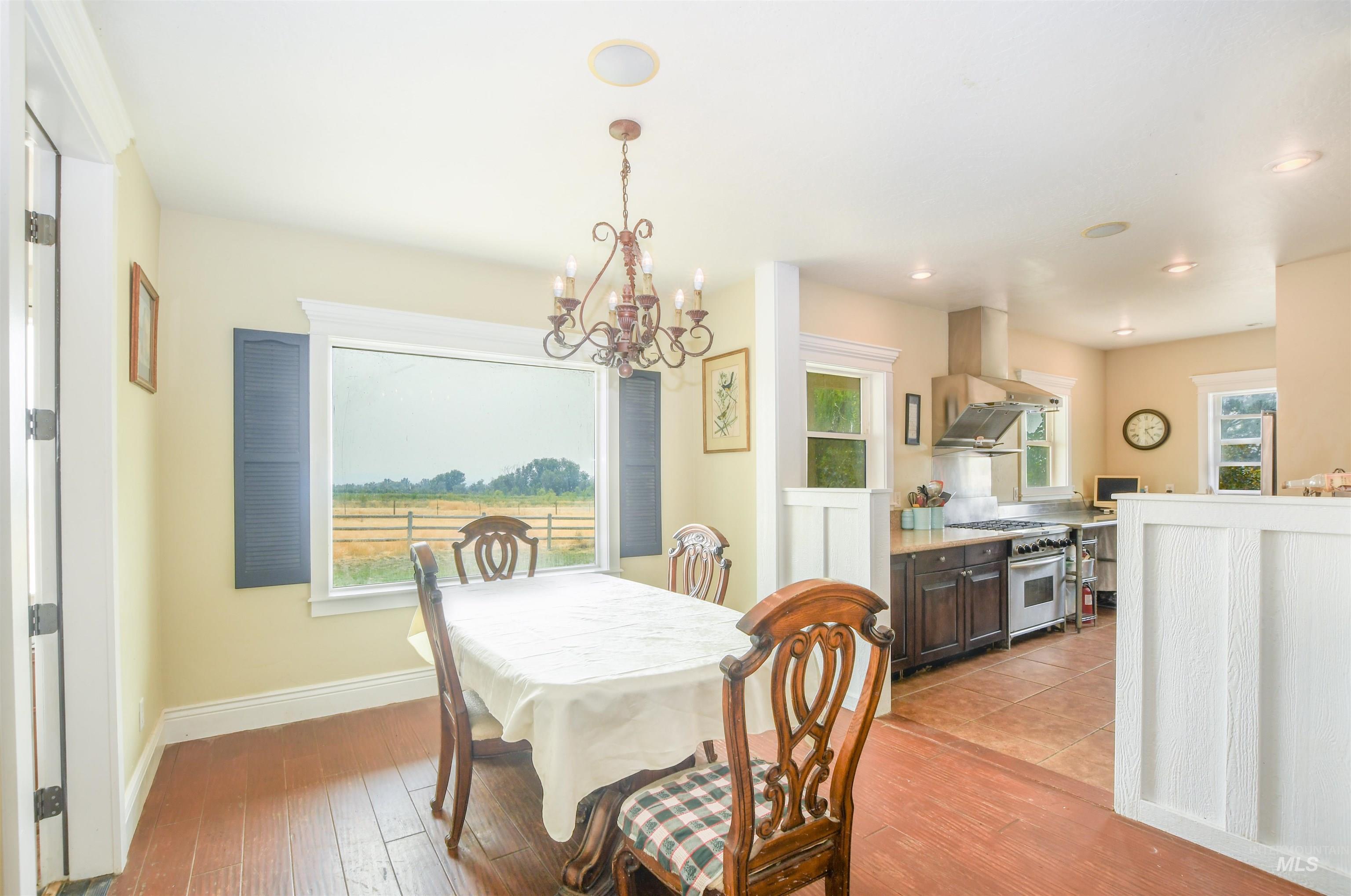 20169 Hoskins Rd Property Photo 8