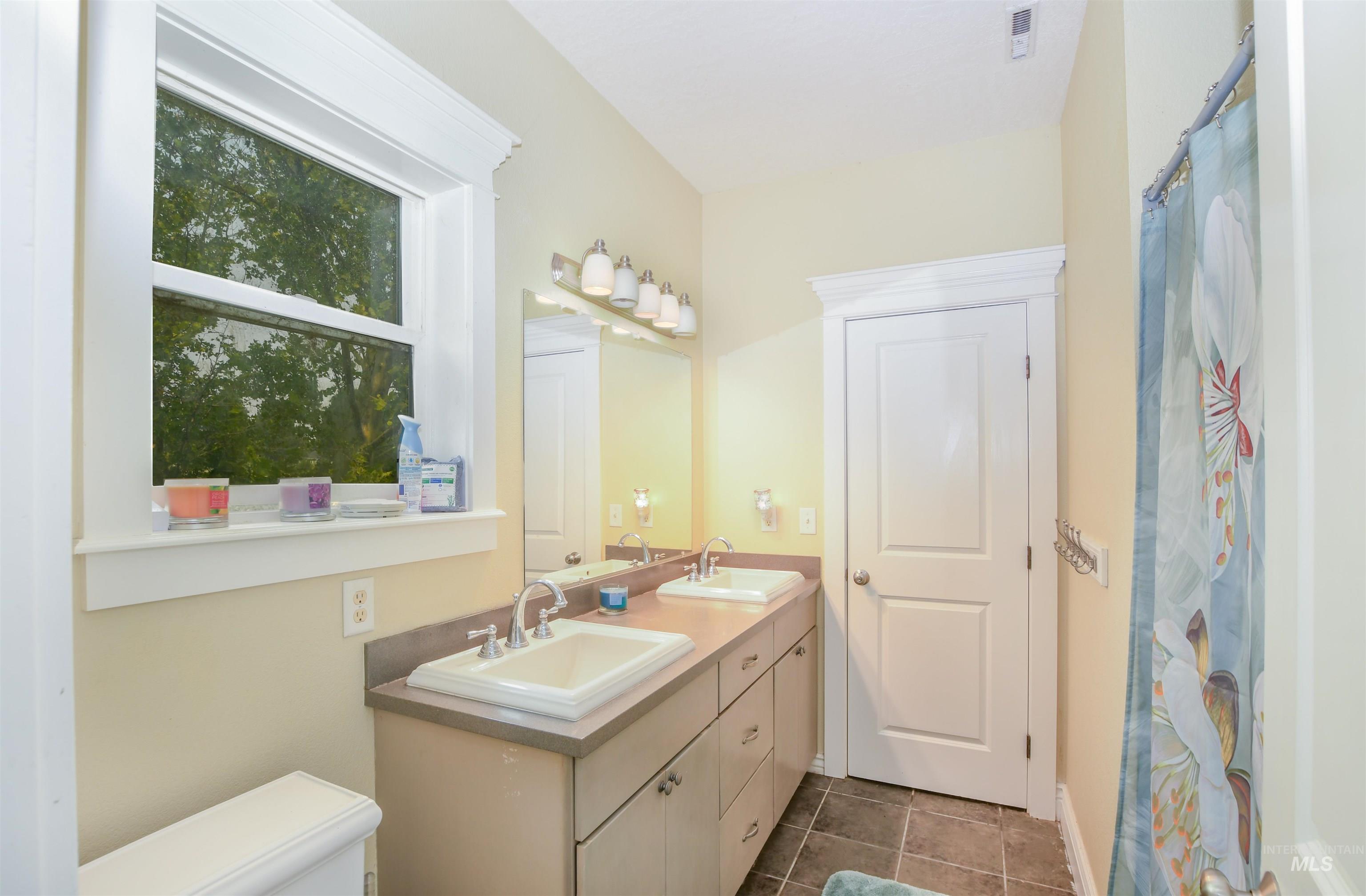 20169 Hoskins Rd Property Photo 17