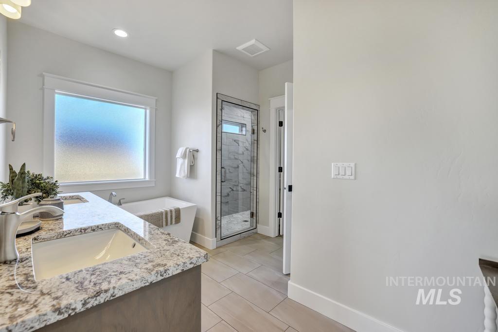 2143 Caribel Street Property Photo 23