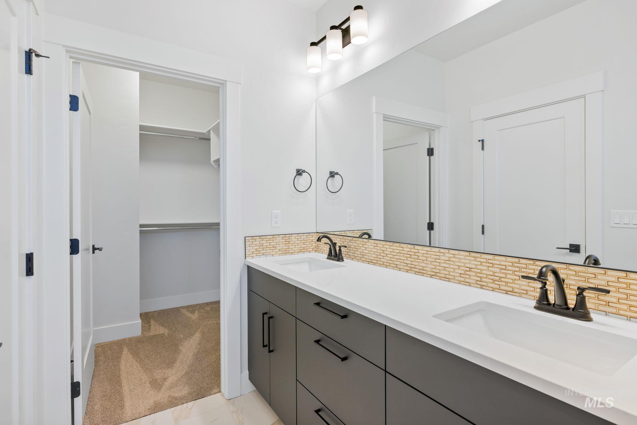 24 Bridger St Property Photo 29