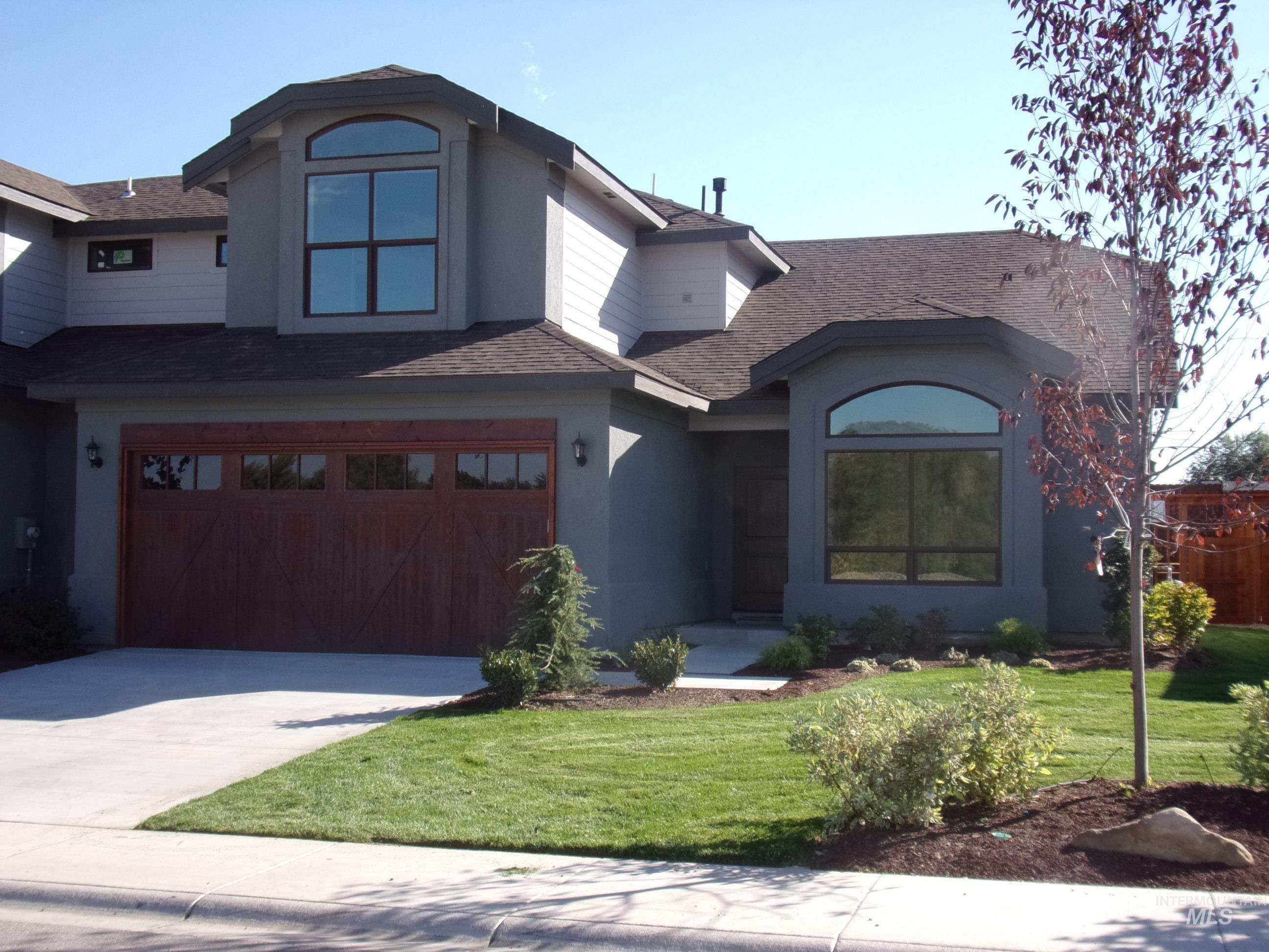 2467 E Hidden Creek Property Photo 1
