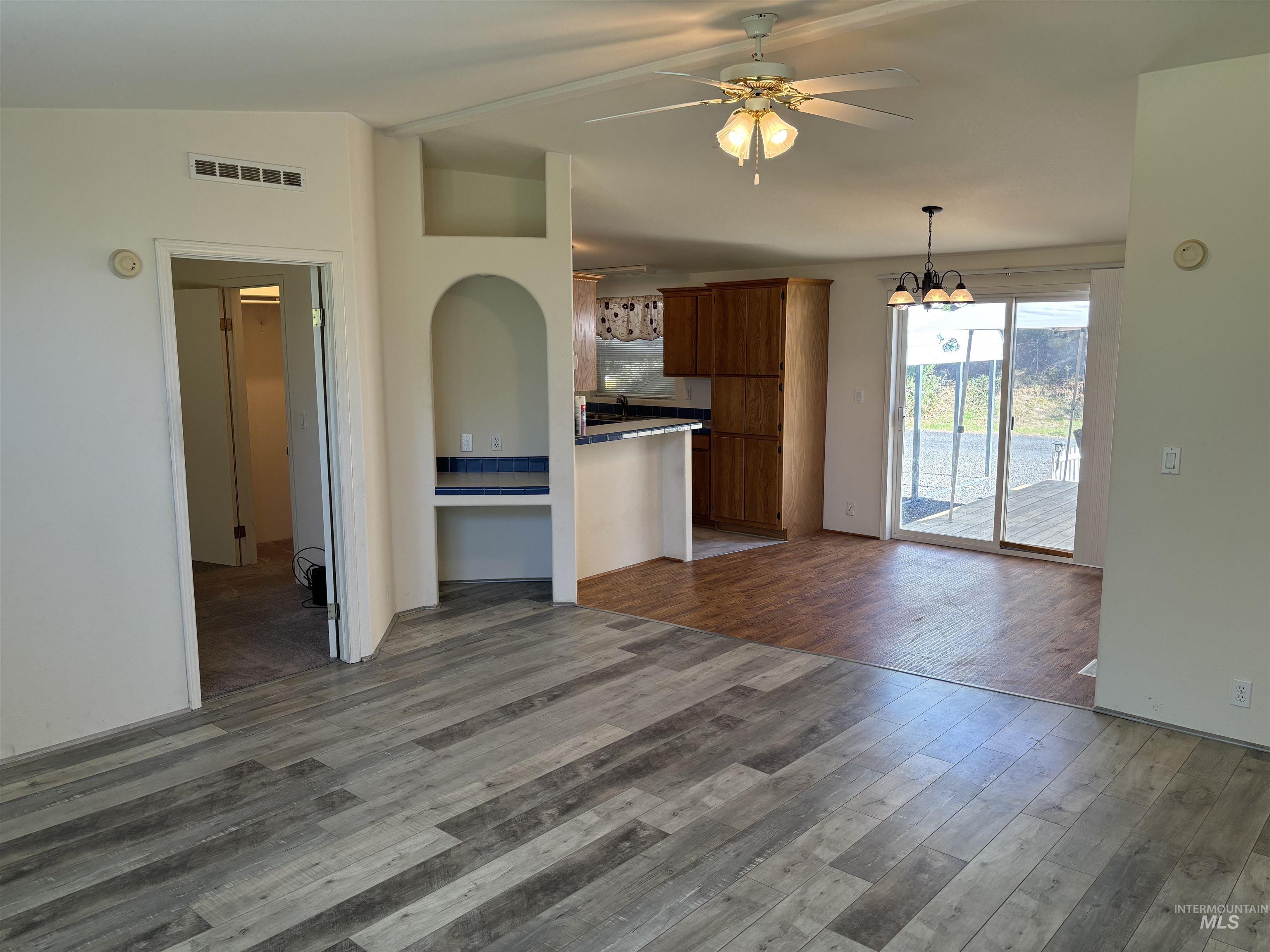 1824 Spring Canyon Lane Property Photo 6