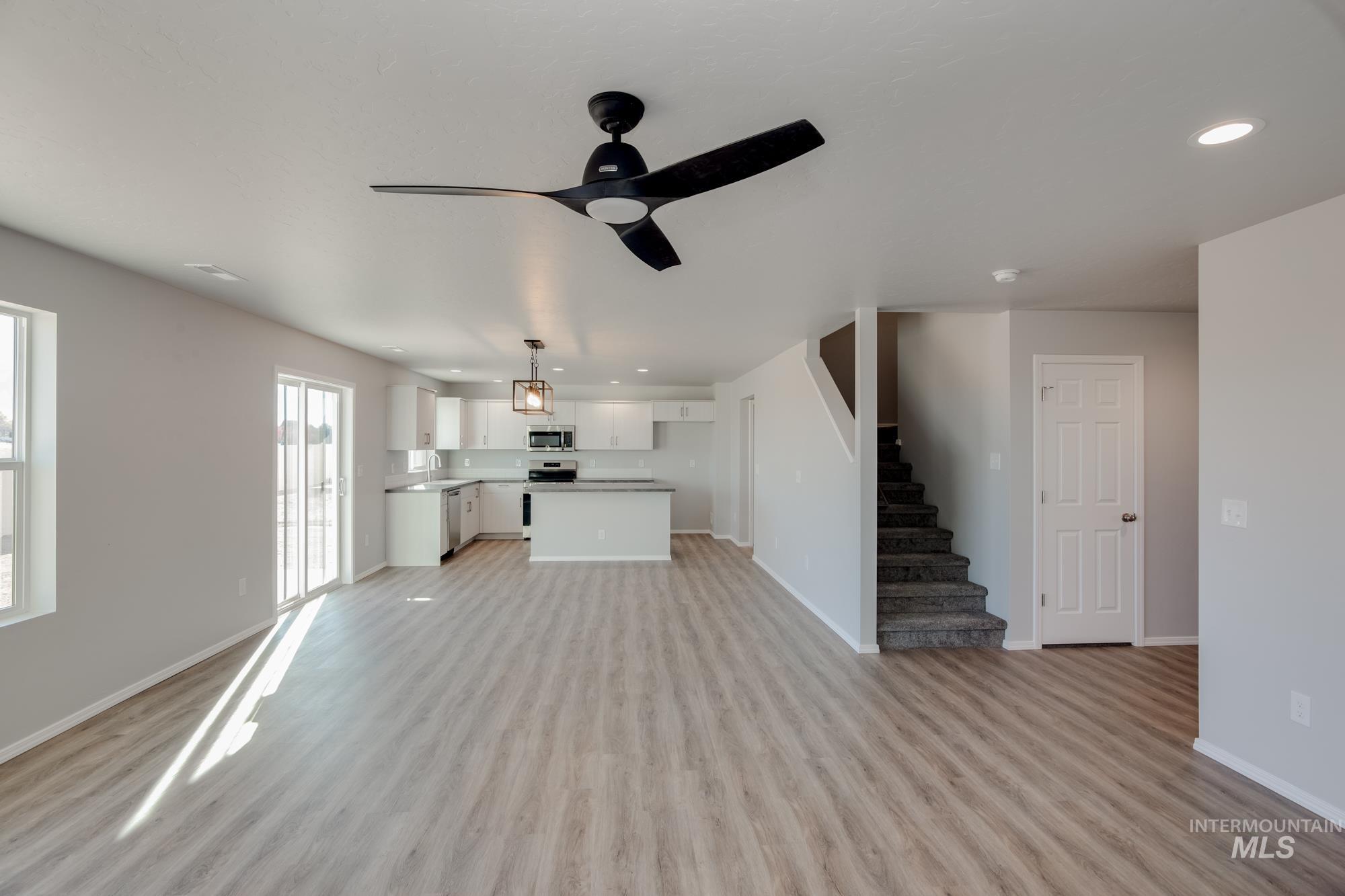 2566 N Arroyo Vista Way Property Photo 6