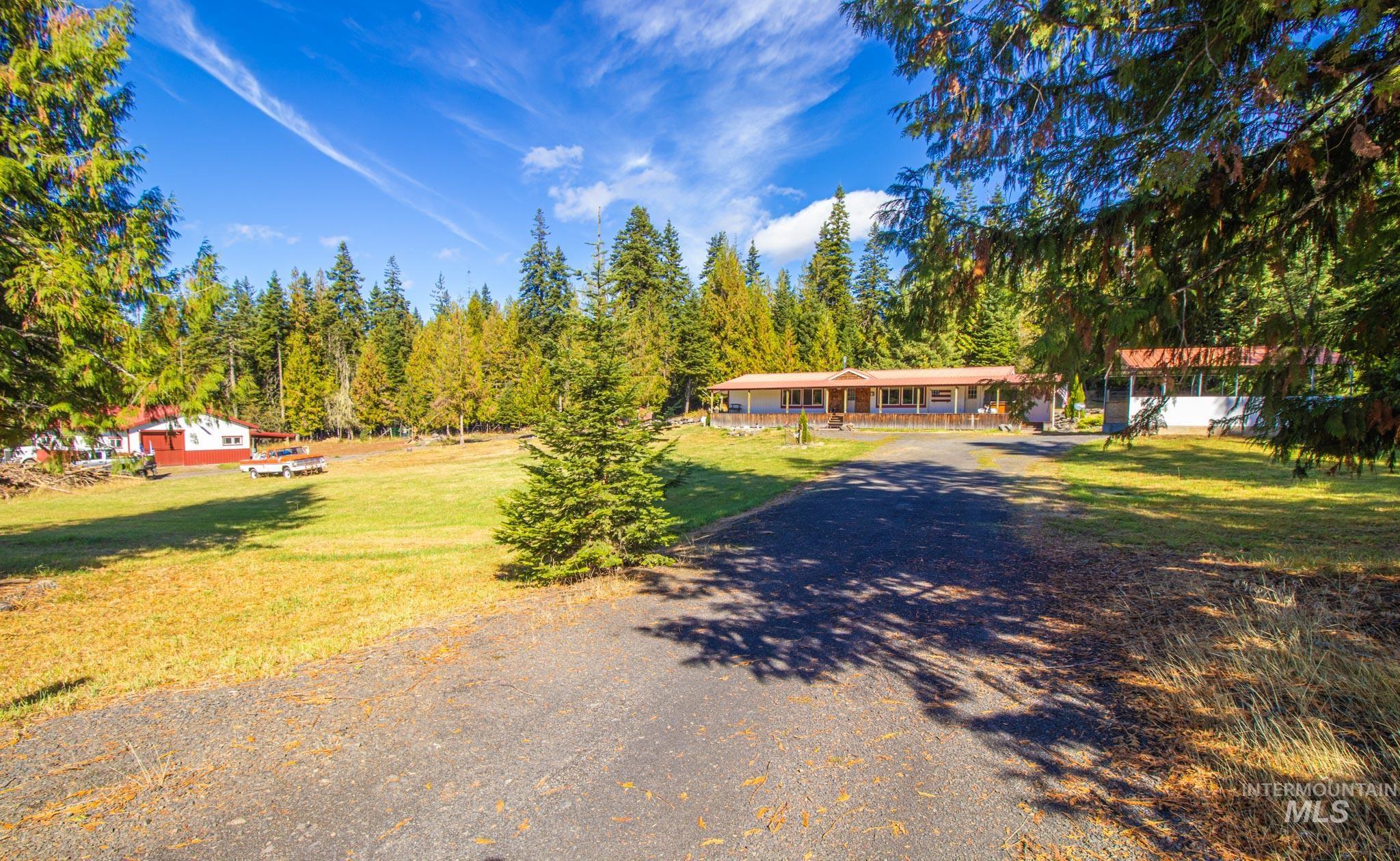 2275 Hjalmar Johnson Rd Property Photo
