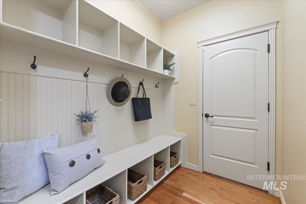 873 N Woodvalley Place Property Photo 31