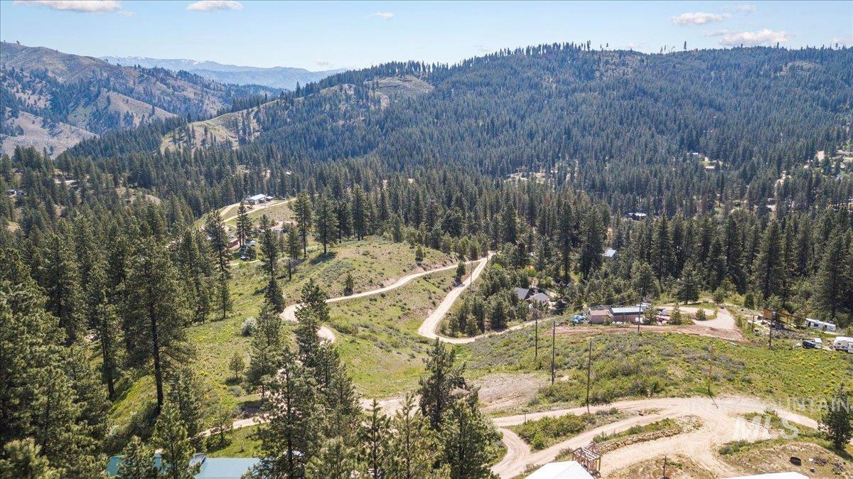 38 Deadman Gulch Rd Property Photo 2