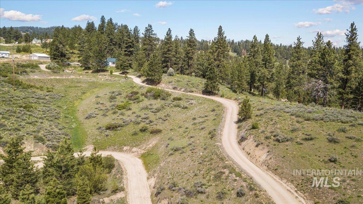 38 Deadman Gulch Rd Property Photo 11
