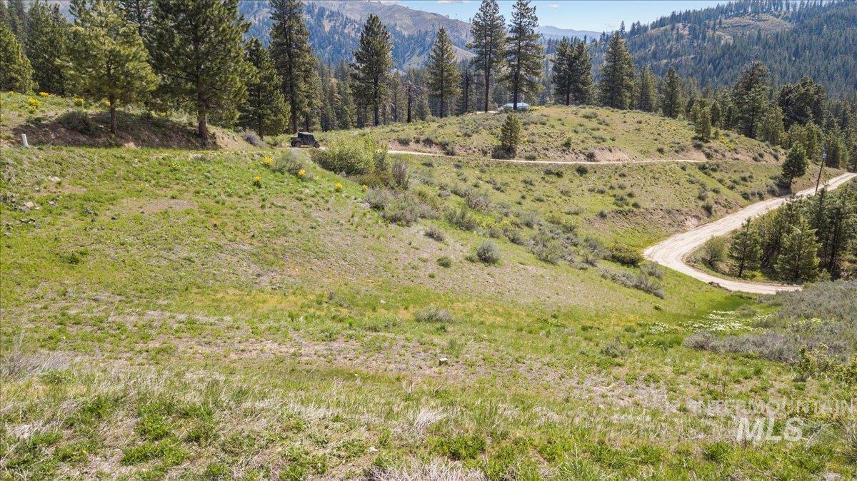 38 Deadman Gulch Rd Property Photo 12
