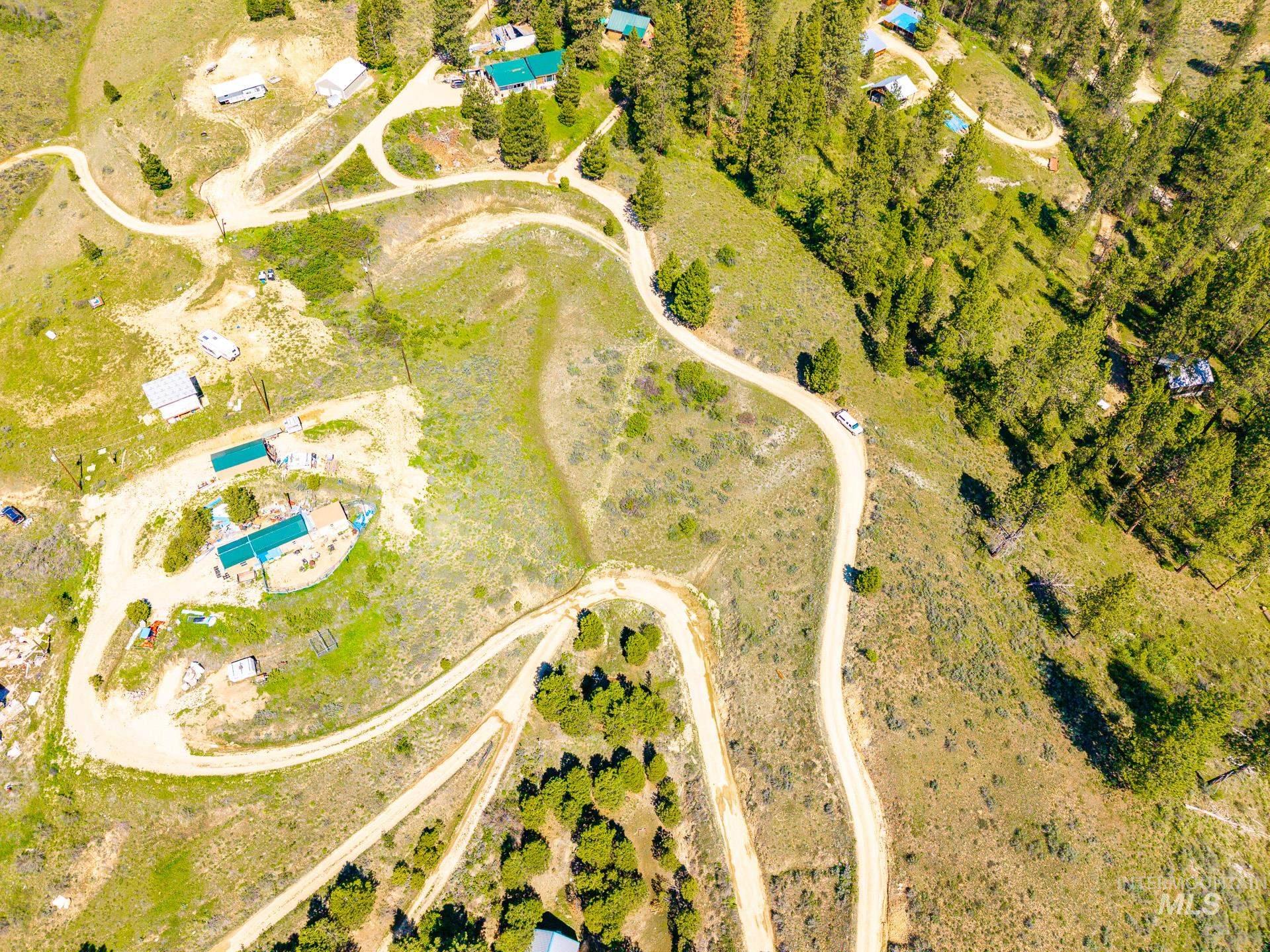 38 Deadmans Gulch Rd Property Photo 2