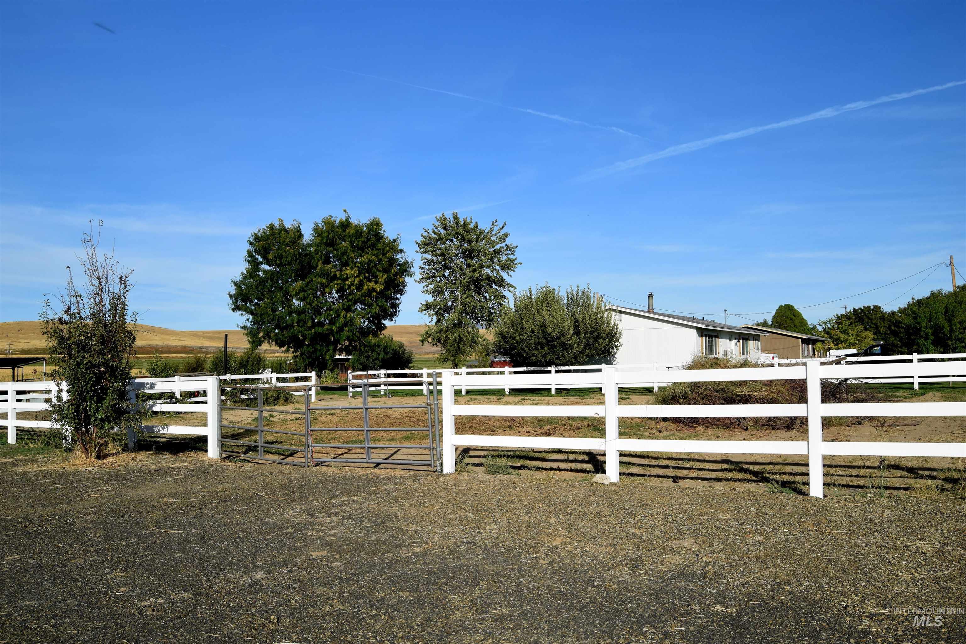 5654 Hillview Rd. Property Photo 27