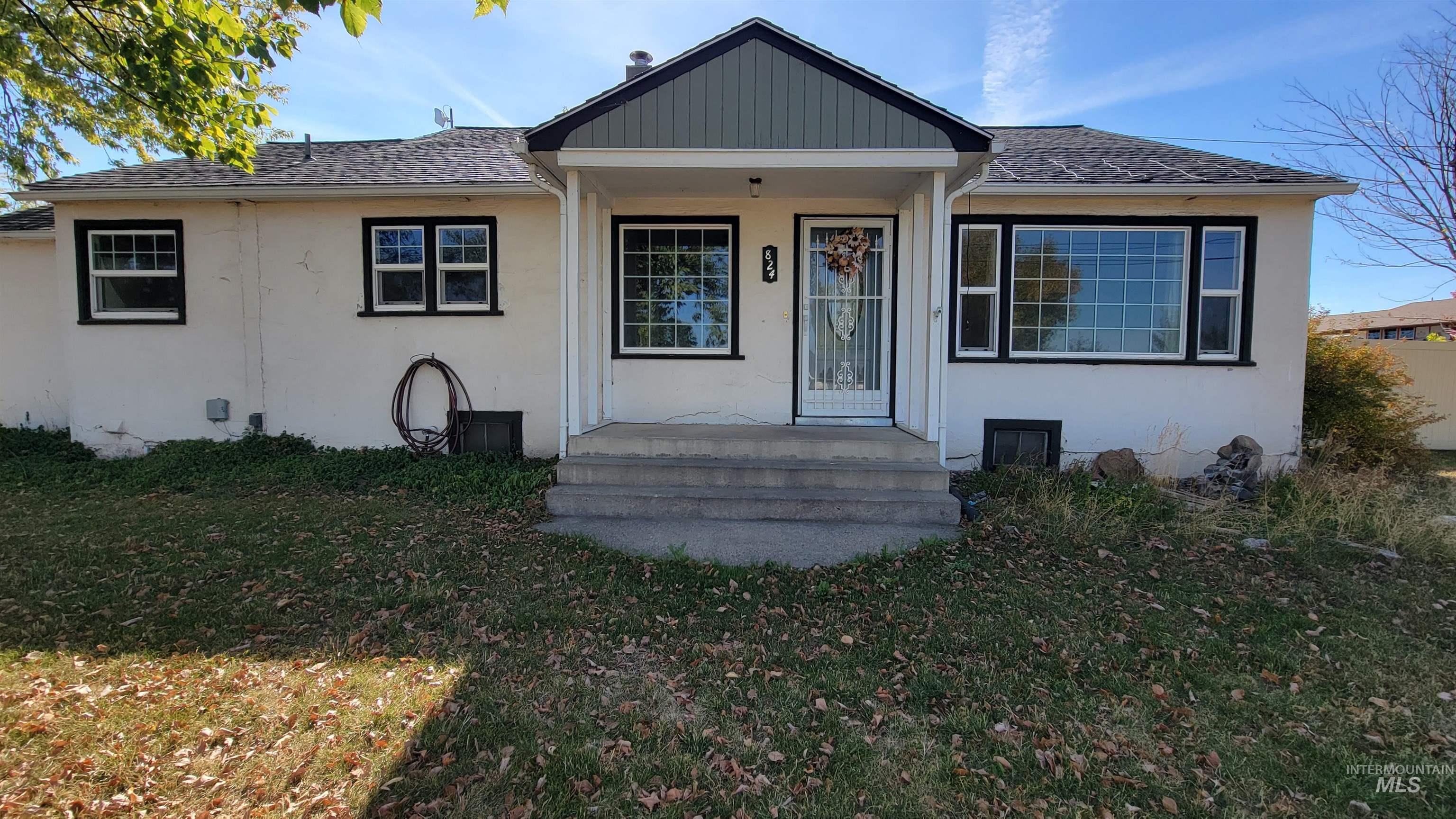 824 Elk Street Property Photo 2