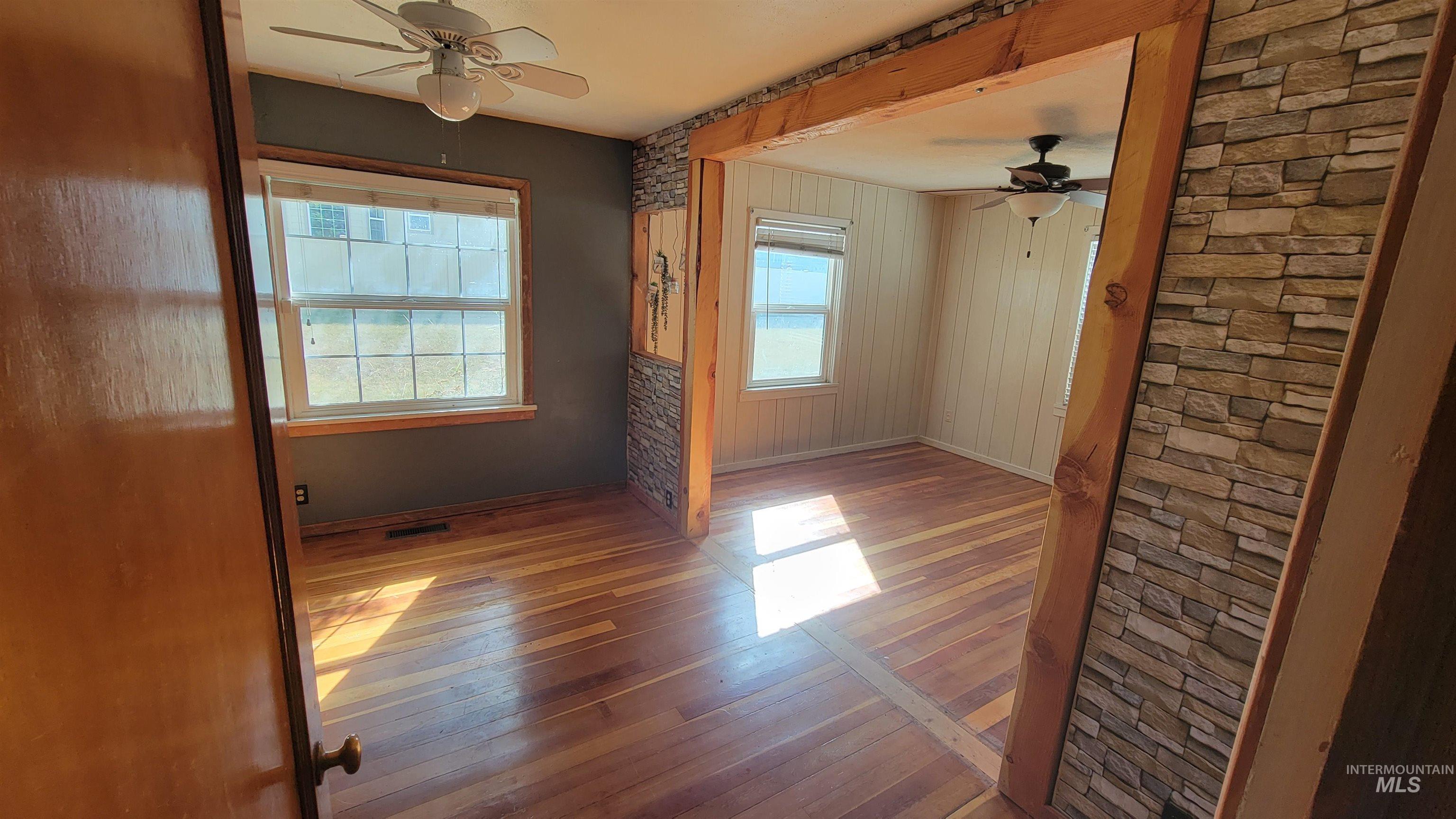 824 Elk Street Property Photo 8