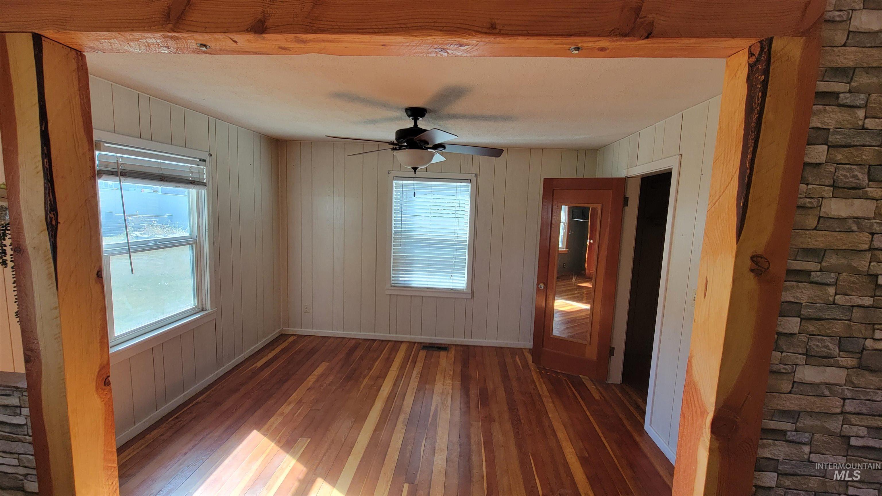 824 Elk Street Property Photo 10