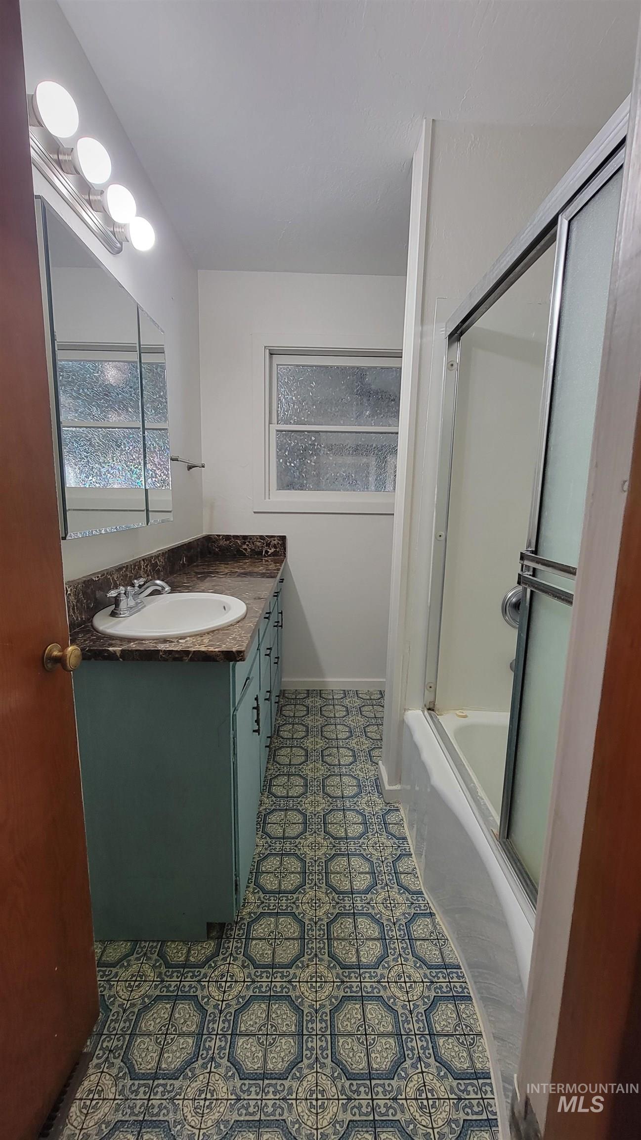 824 Elk Street Property Photo 14