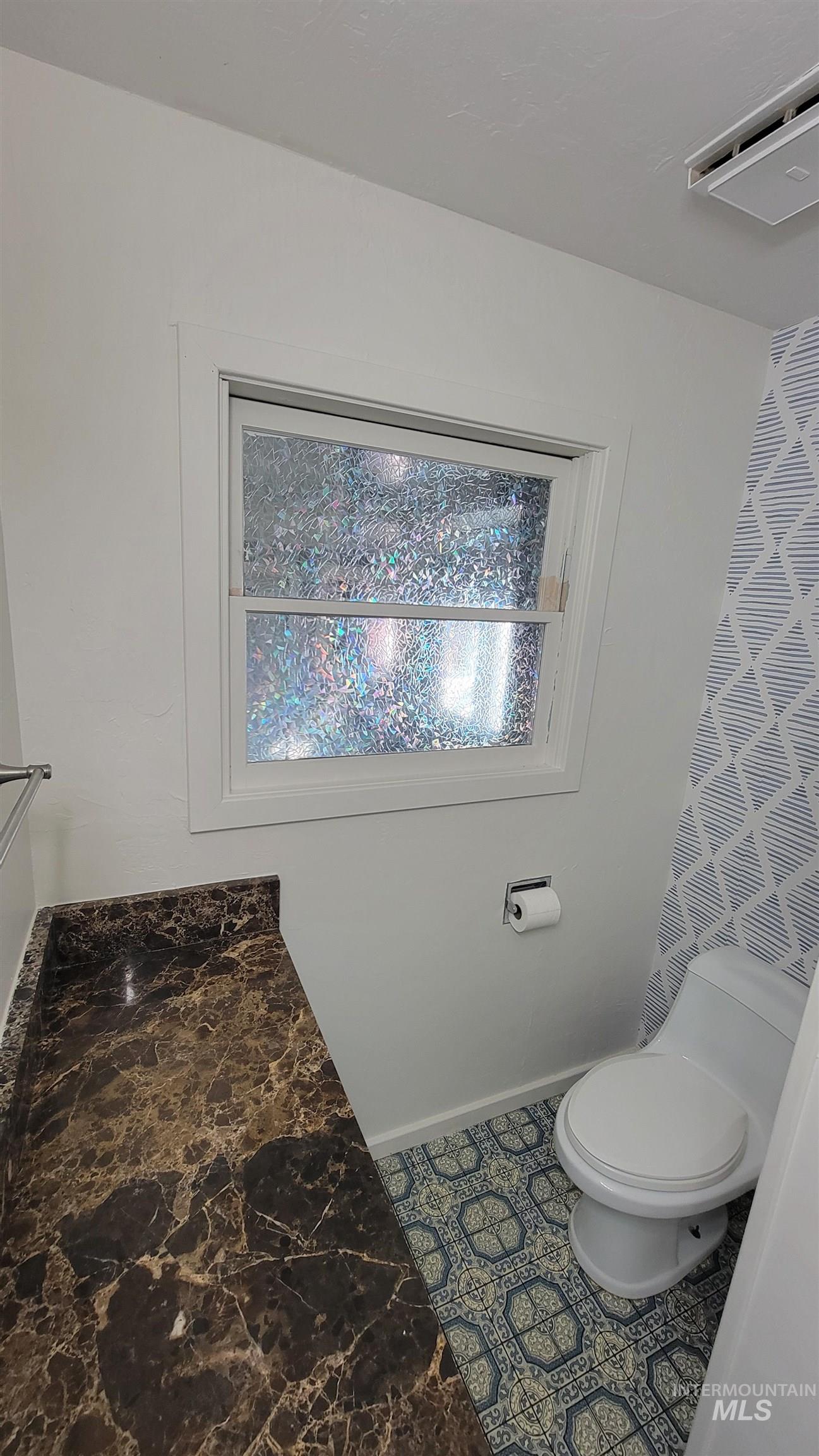 824 Elk Street Property Photo 16