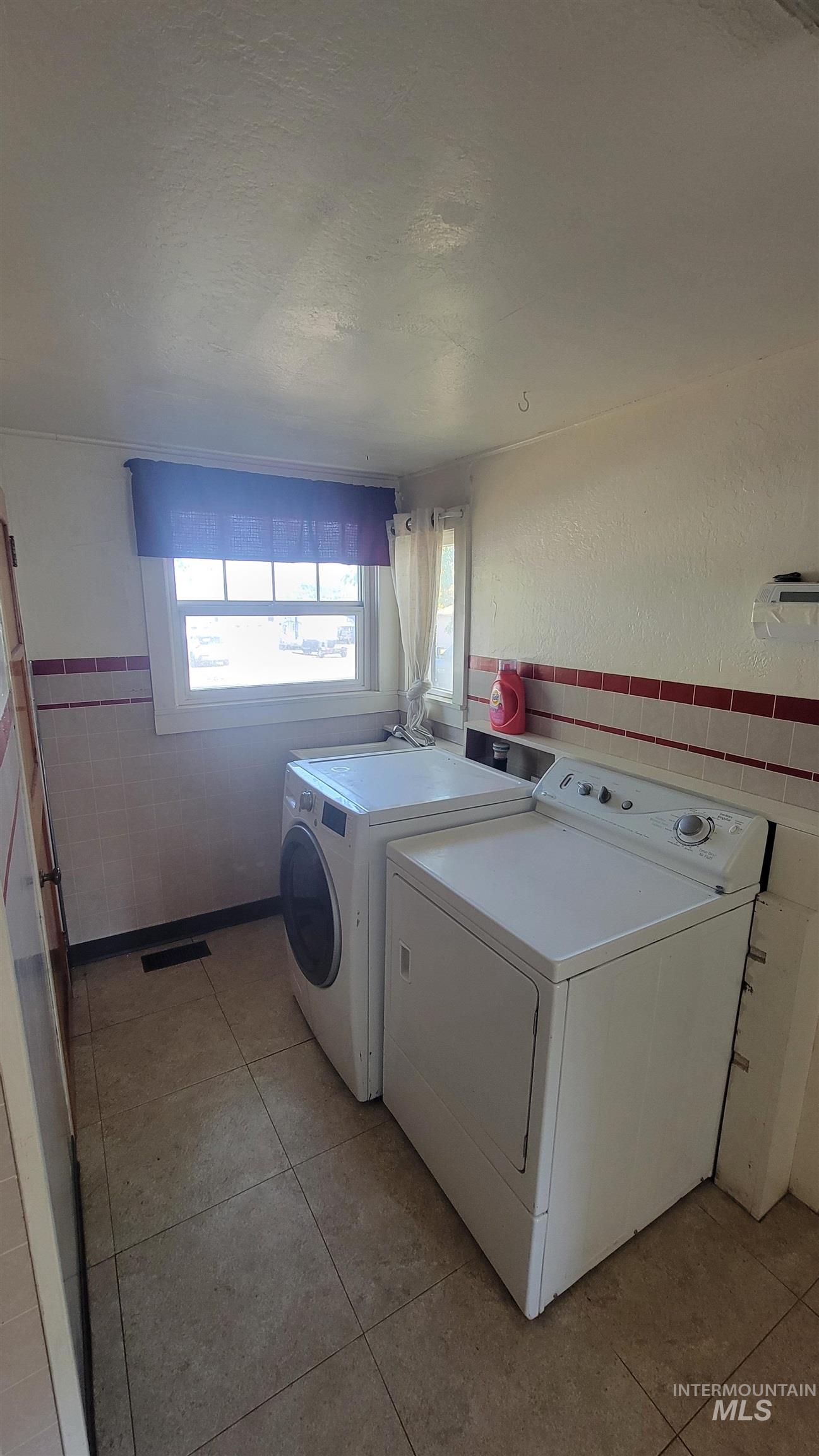 824 Elk Street Property Photo 24