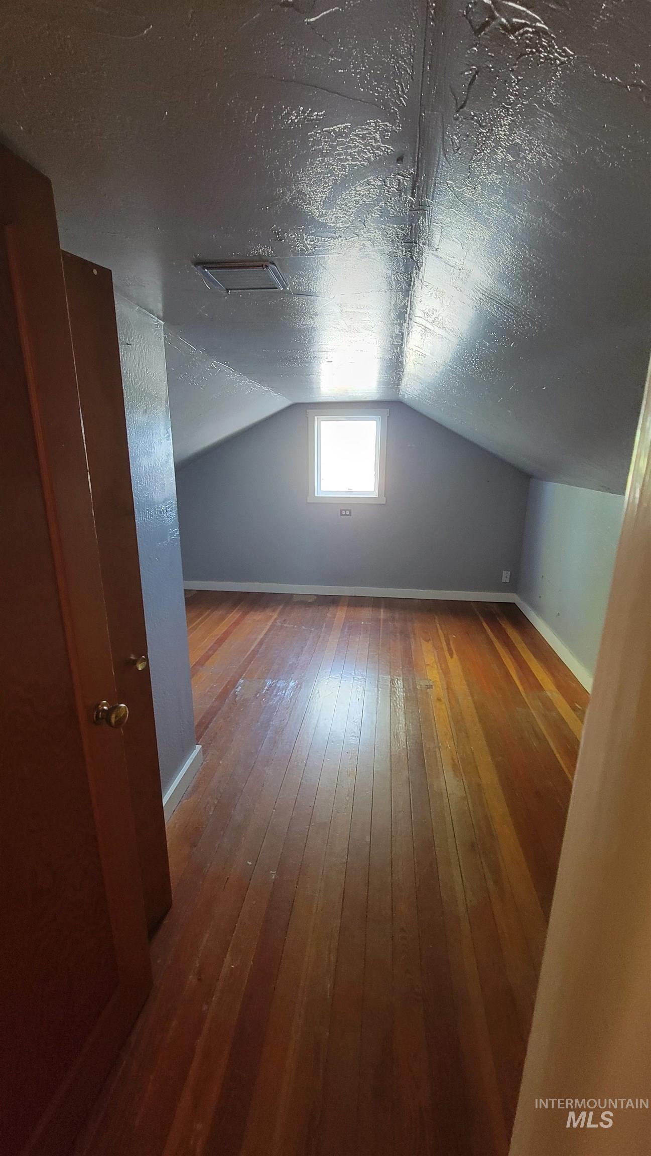 824 Elk Street Property Photo 30